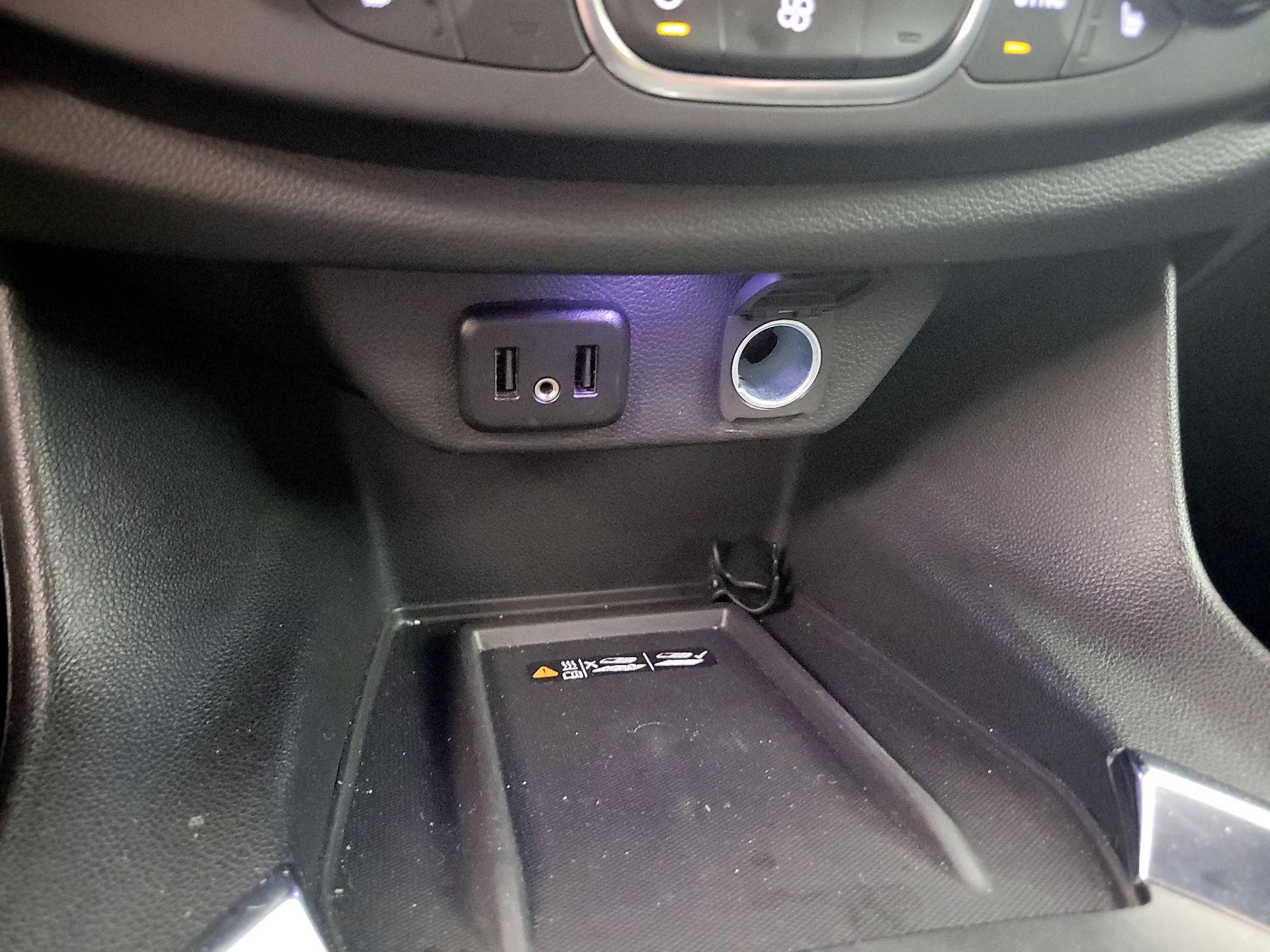 Thumbnail: 2023 Chevrolet Traverse - 18