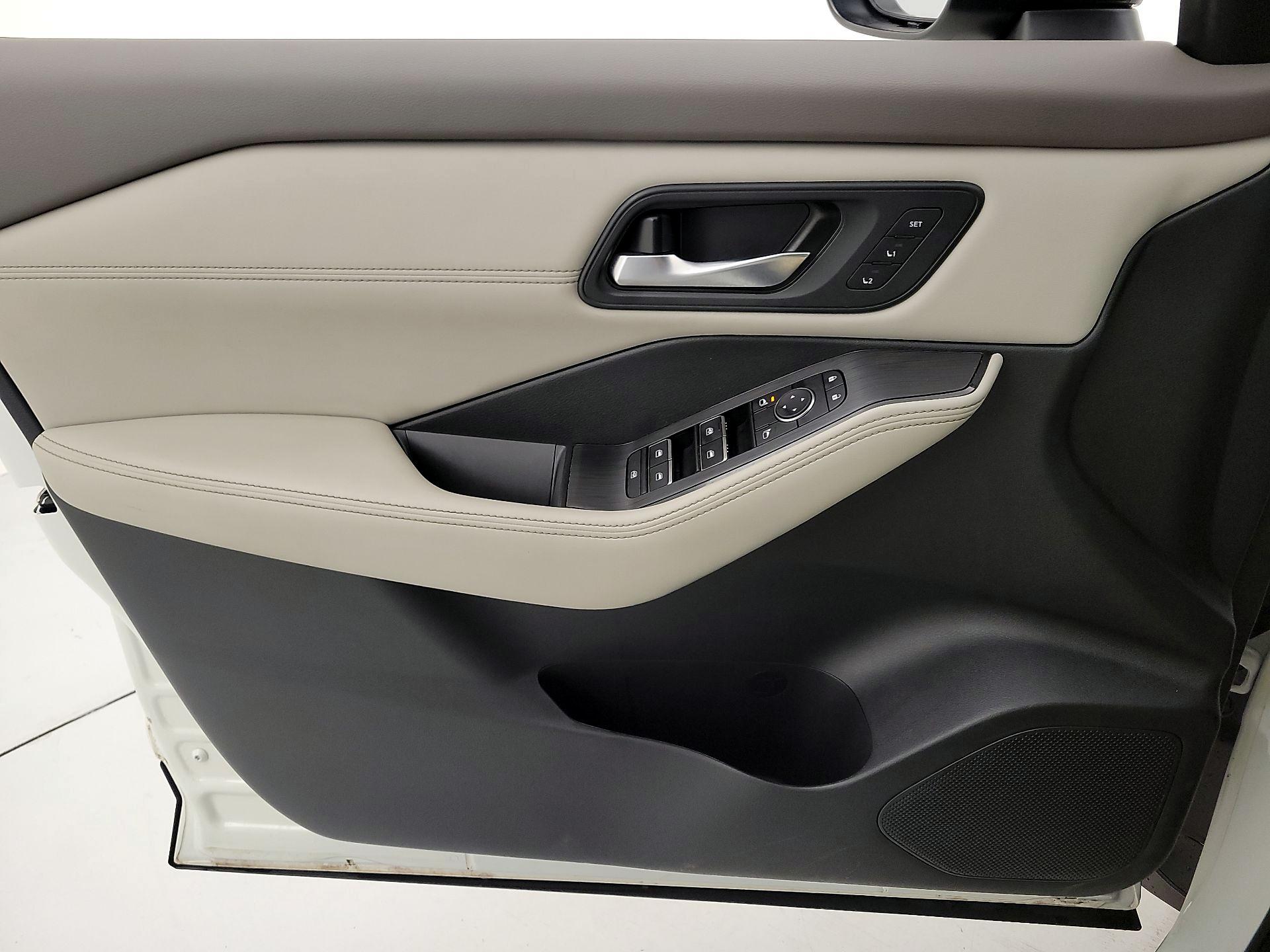 Thumbnail: 2023 Nissan Rogue - 12