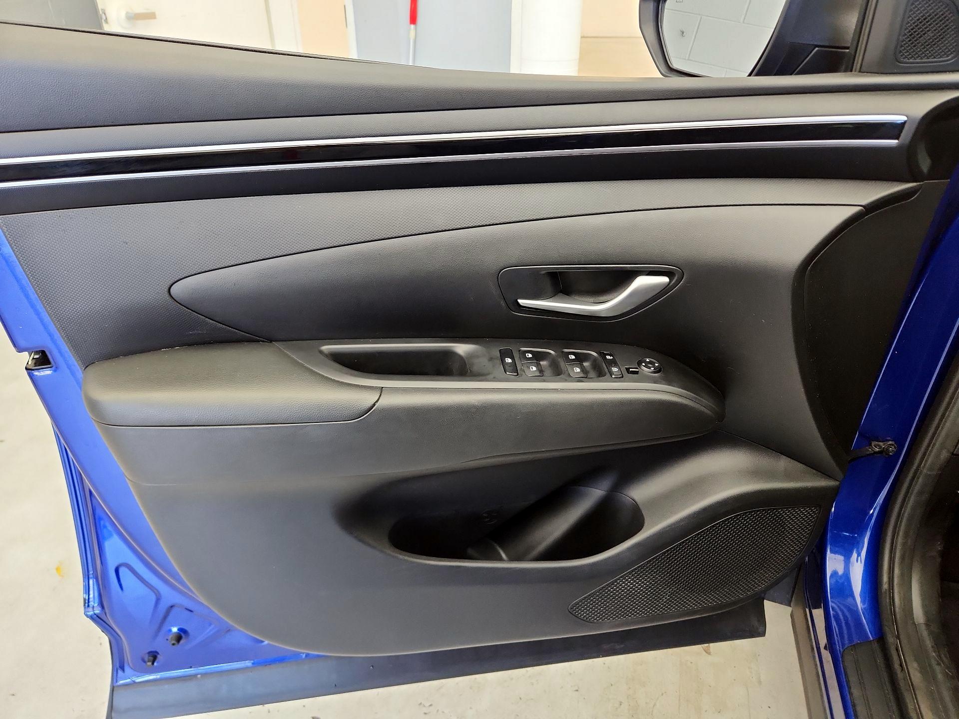 Thumbnail: 2023 Hyundai Tucson - 12