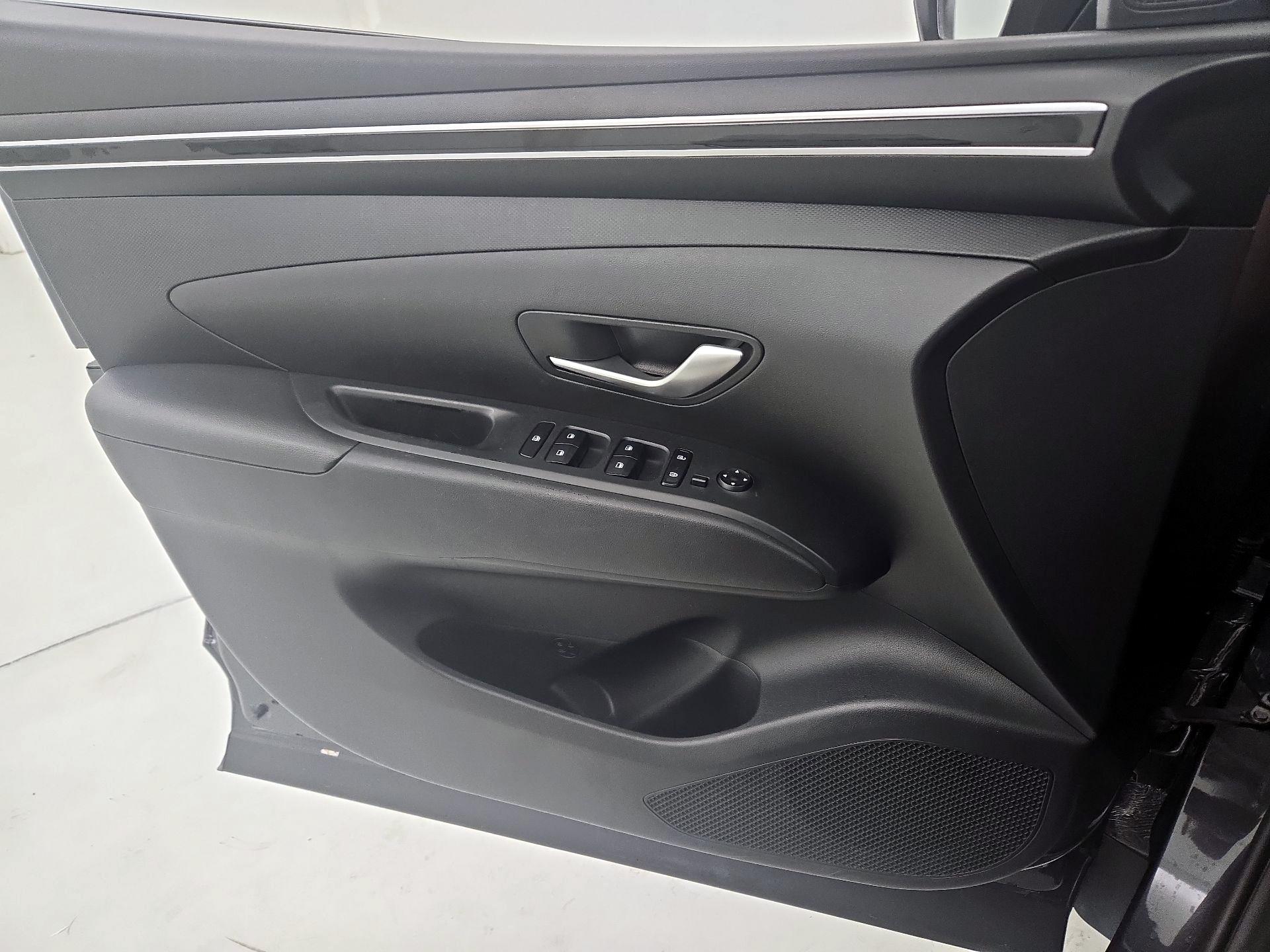 Thumbnail: 2023 Hyundai Tucson - 12