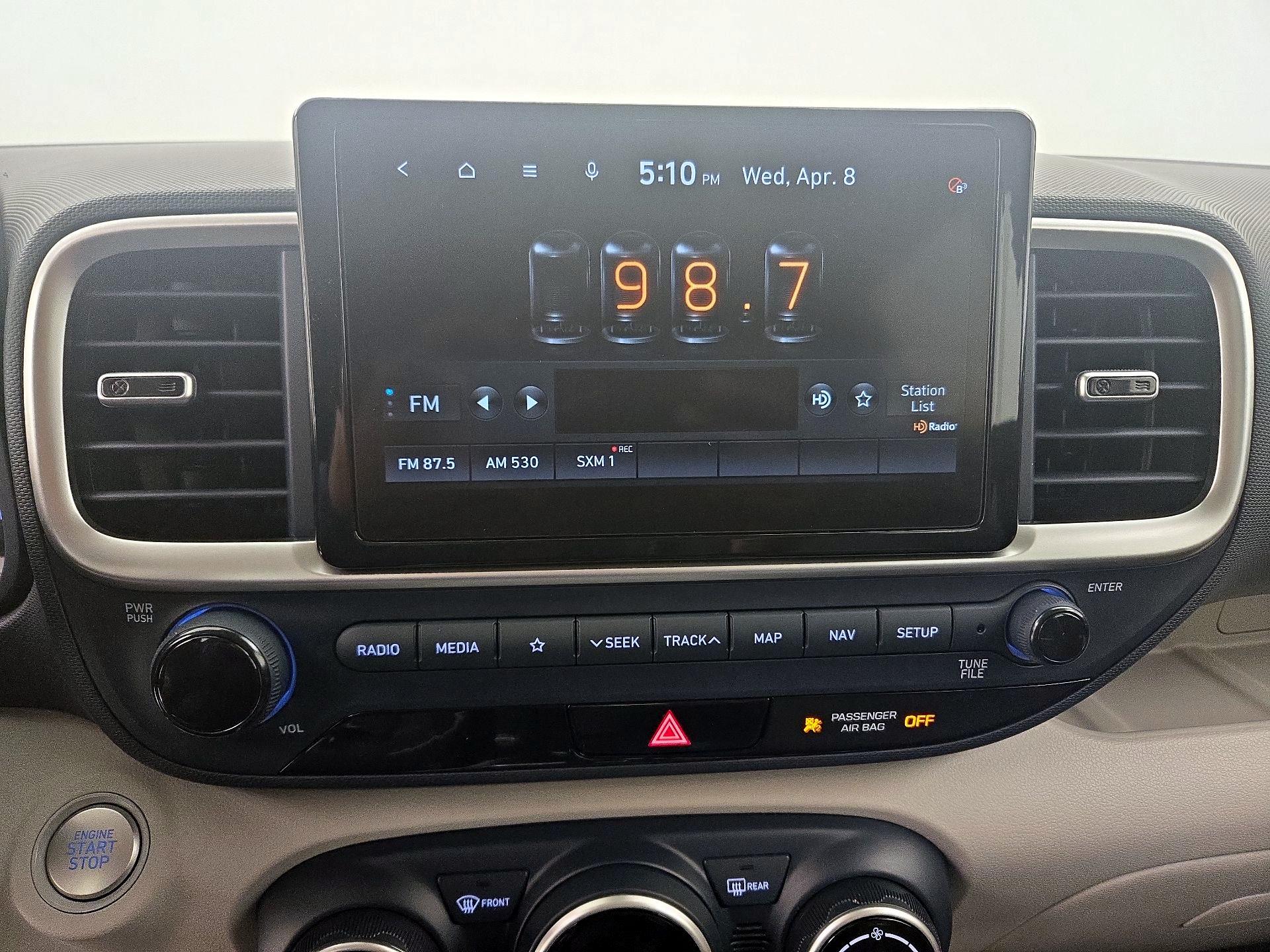 Thumbnail: 2022 Hyundai Venue - 16