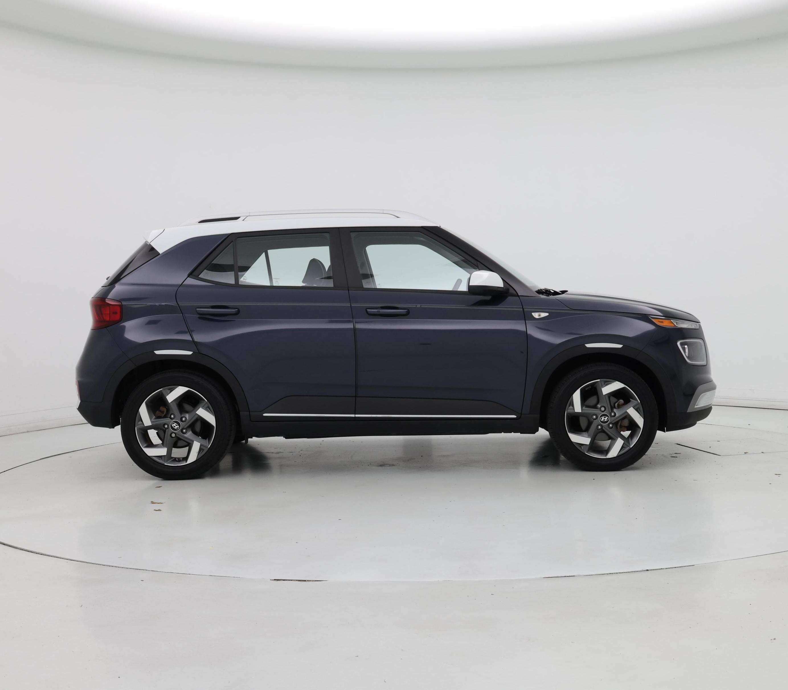 Thumbnail: 2022 Hyundai Venue - 7