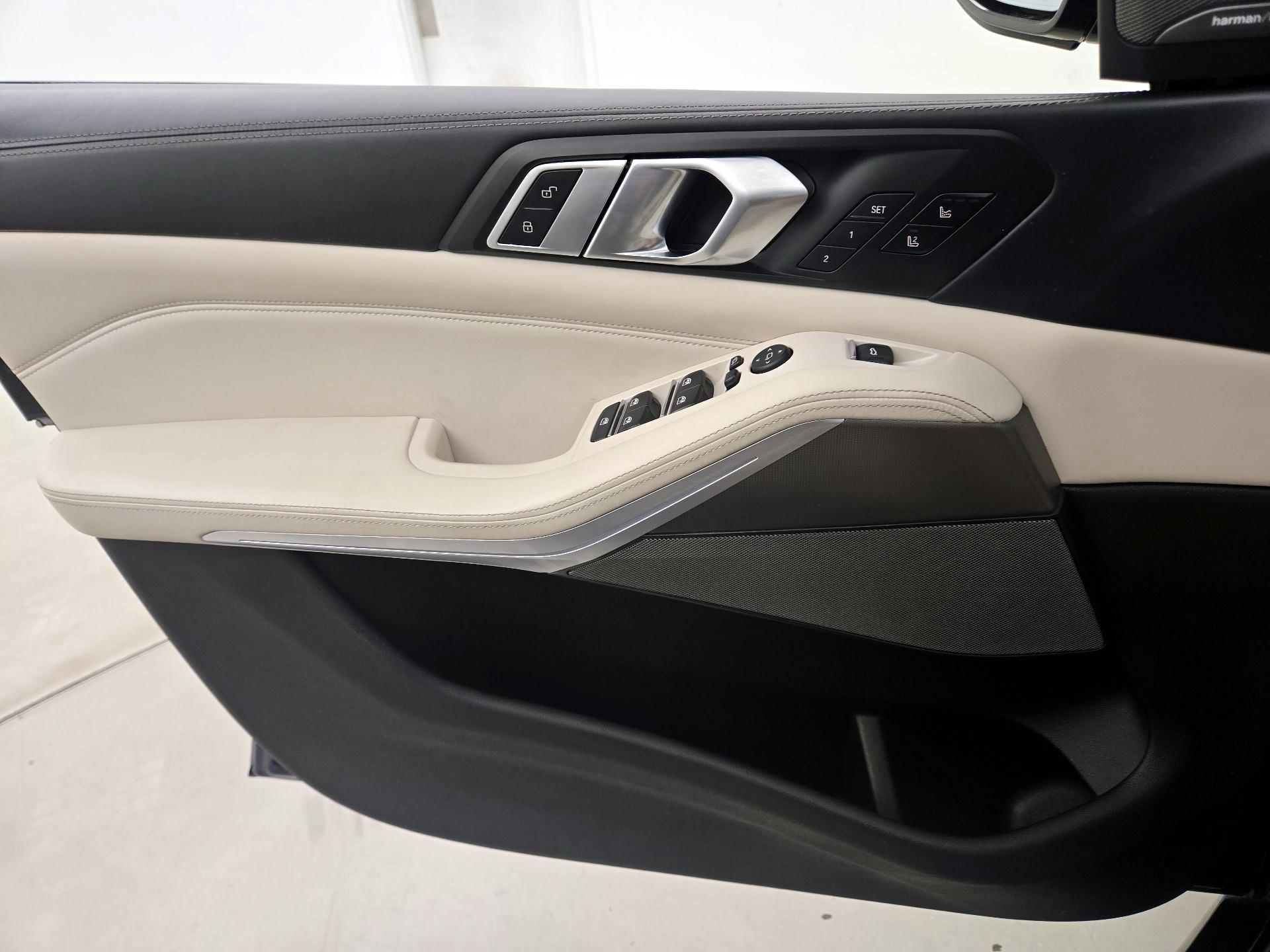 Thumbnail: 2020 BMW X5 - 12