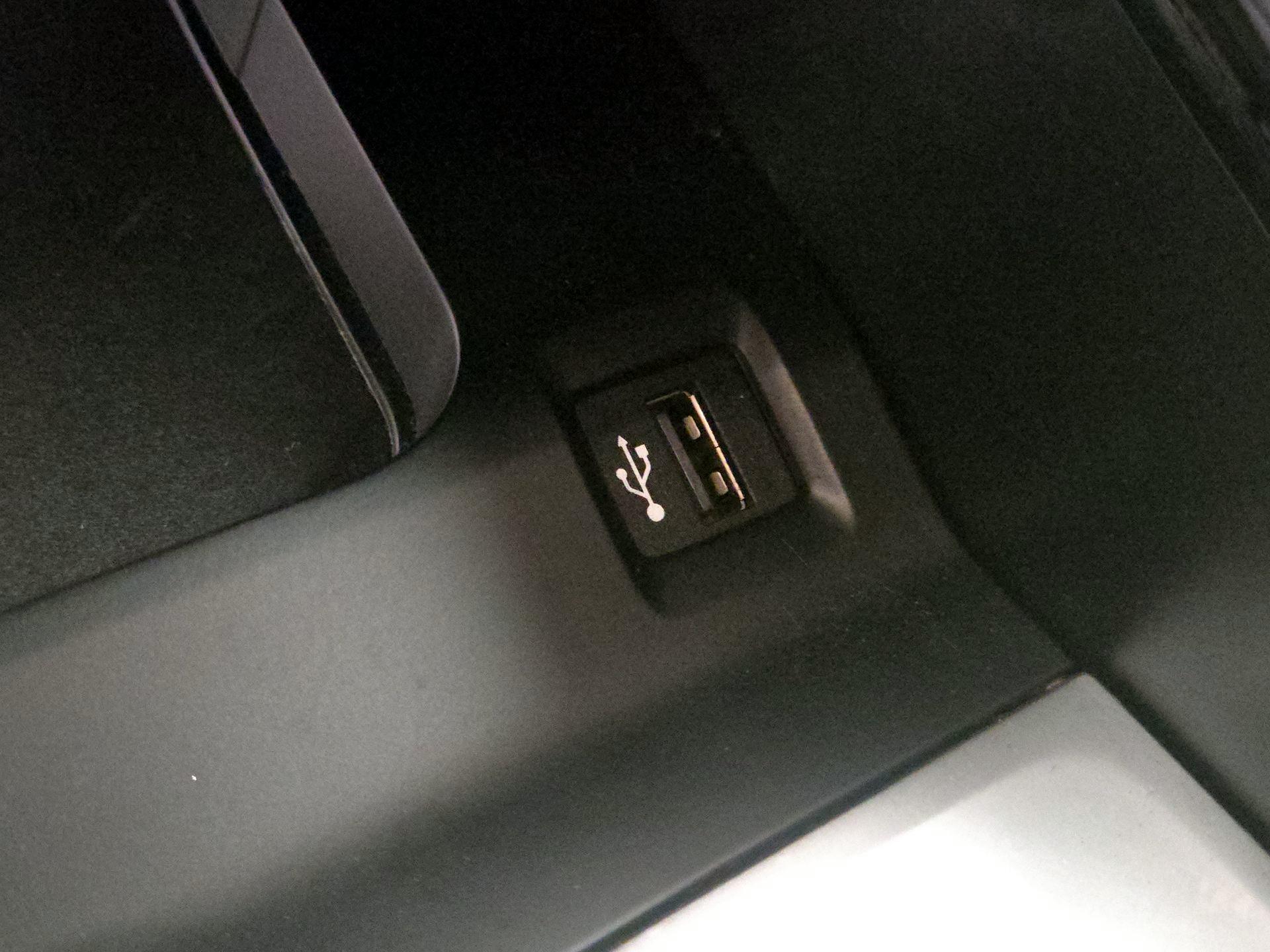 Thumbnail: 2020 BMW X5 - 19