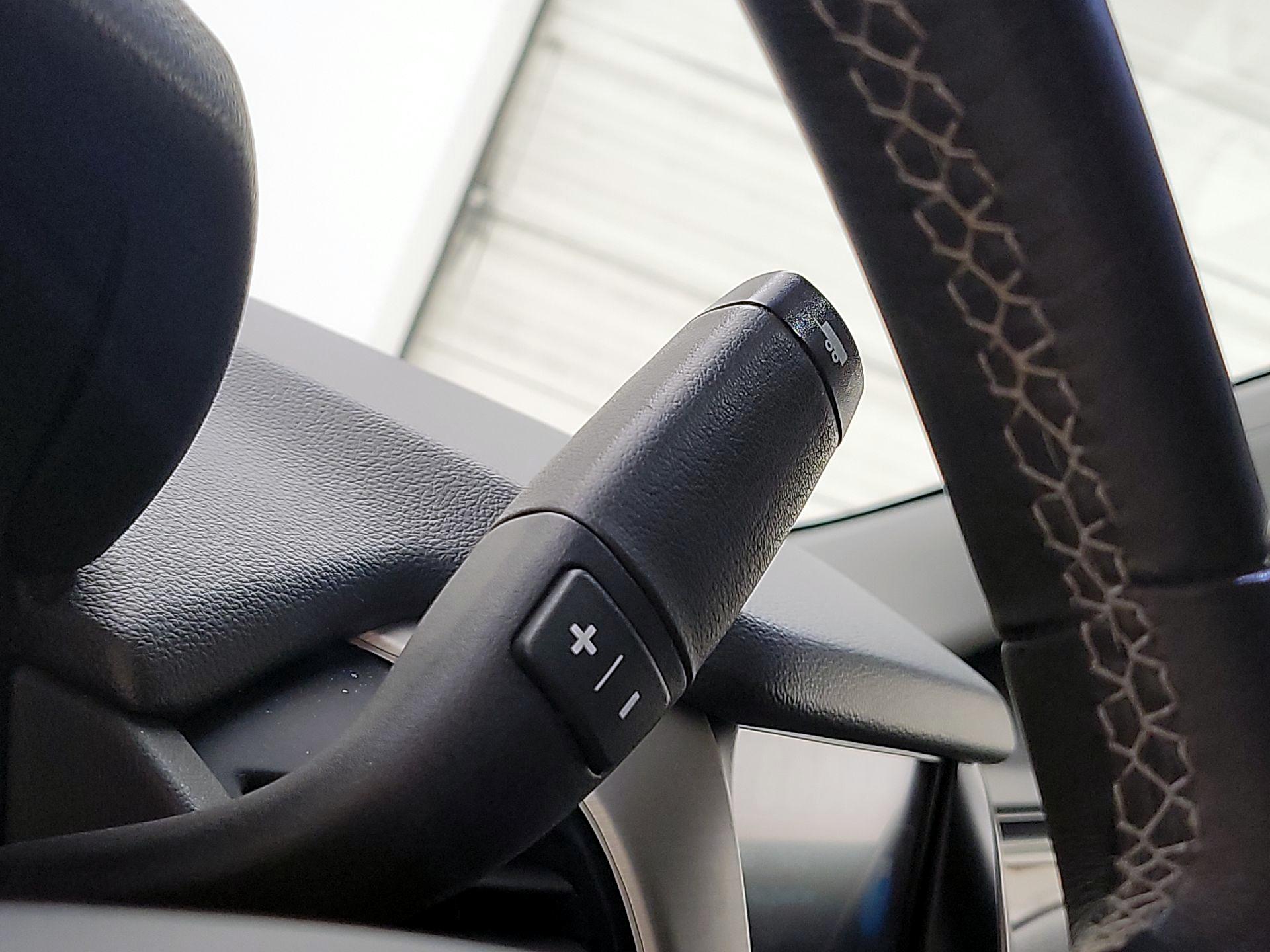 Thumbnail: 2020 GMC Yukon - 17