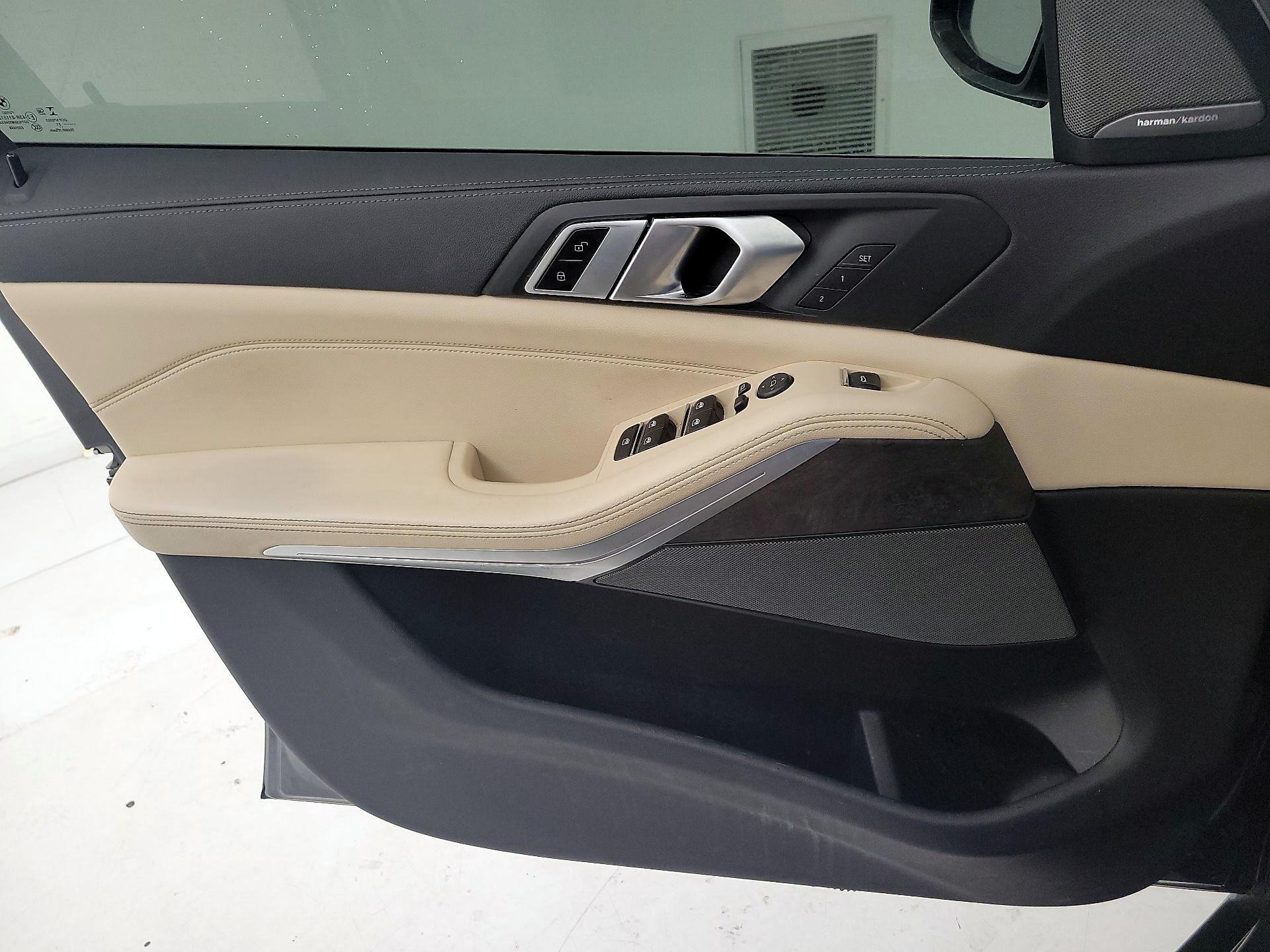 Thumbnail: 2021 BMW X5 - 10