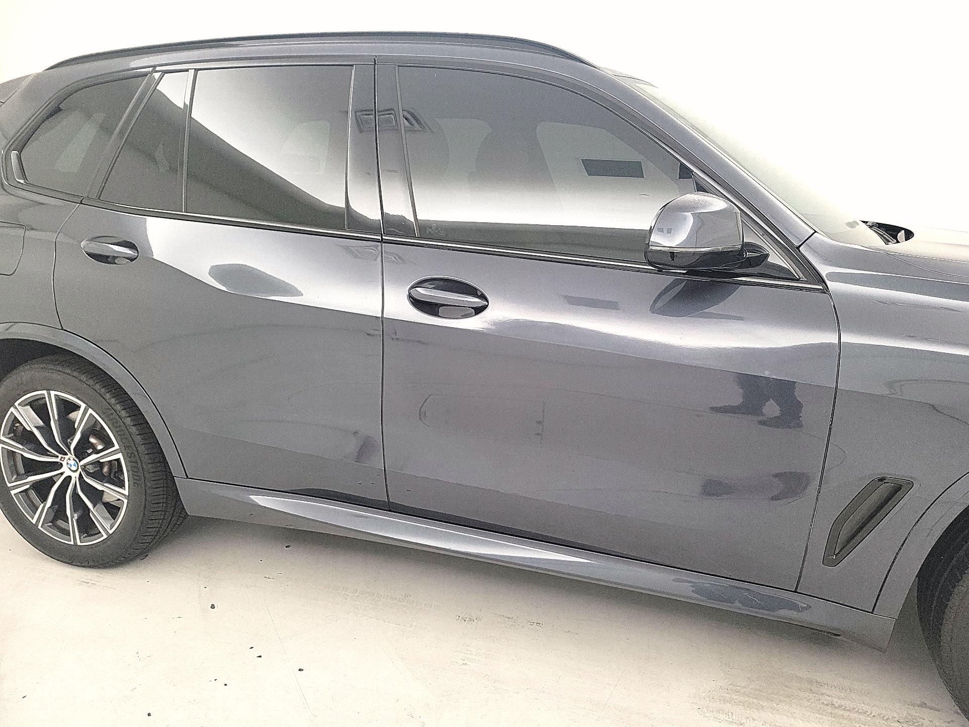 Thumbnail: 2021 BMW X5 - 4