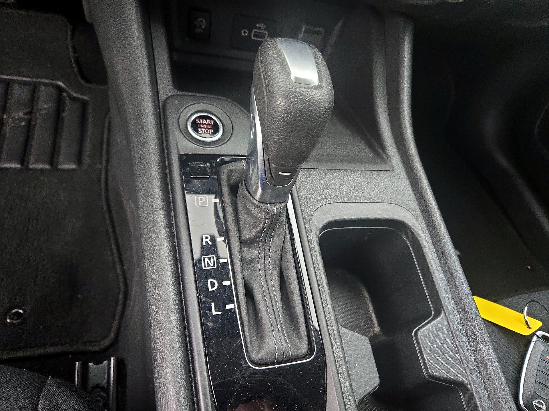 Thumbnail: 2024 Nissan Sentra - 17