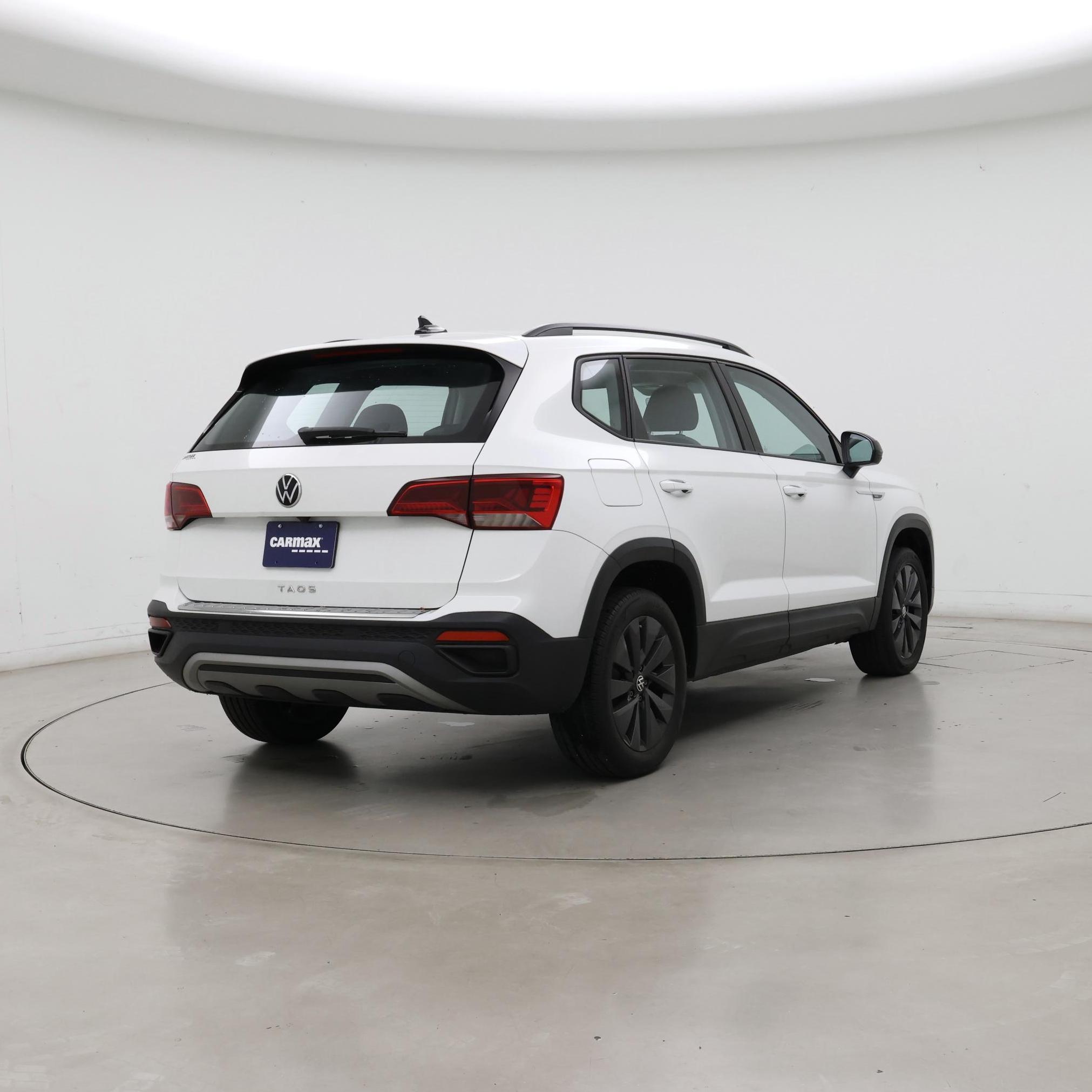Thumbnail: 2023 Volkswagen Taos - 8
