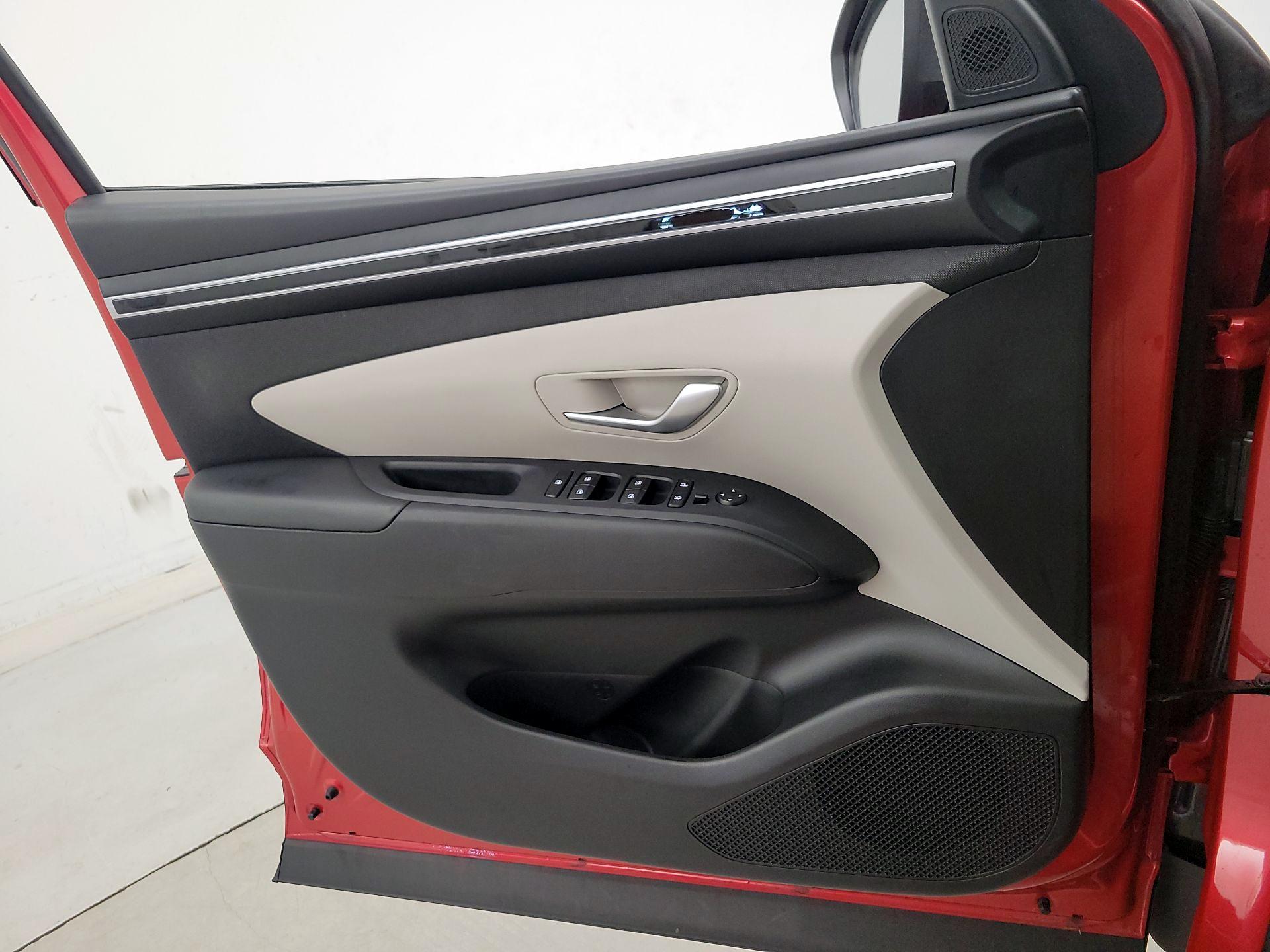 Thumbnail: 2023 Hyundai Tucson - 12