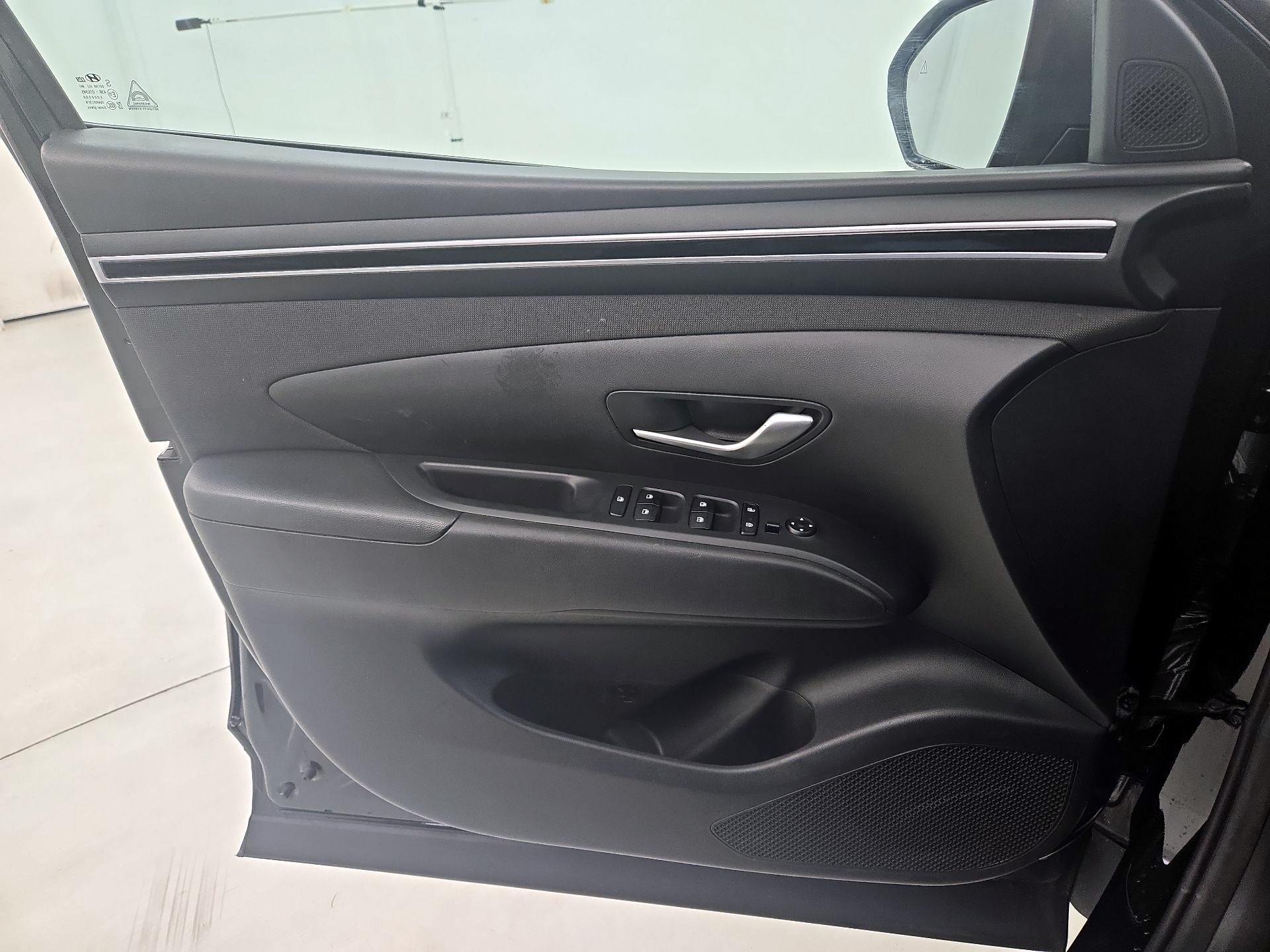 Thumbnail: 2023 Hyundai Tucson - 12