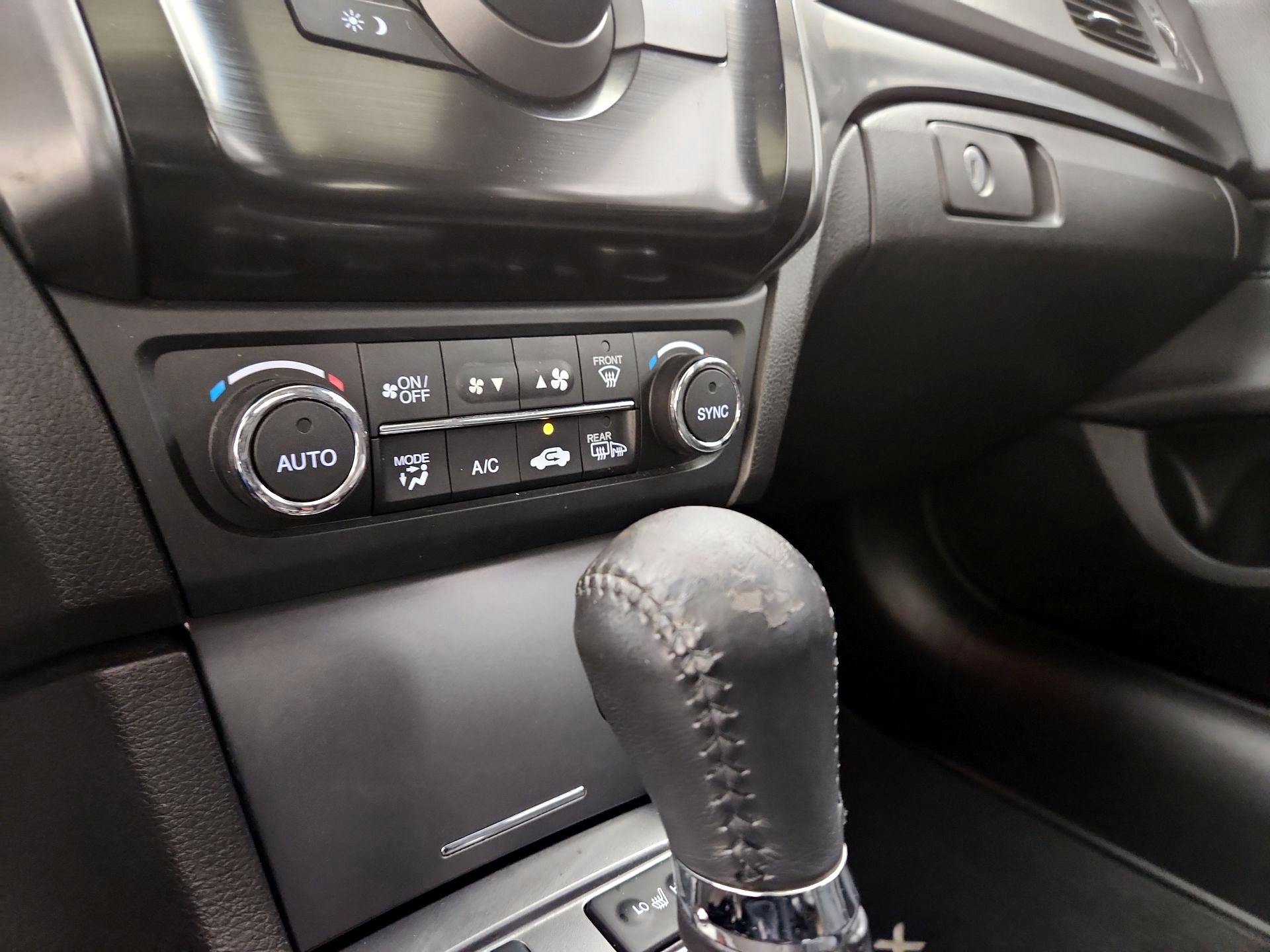 Thumbnail: 2014 Acura ILX - 15