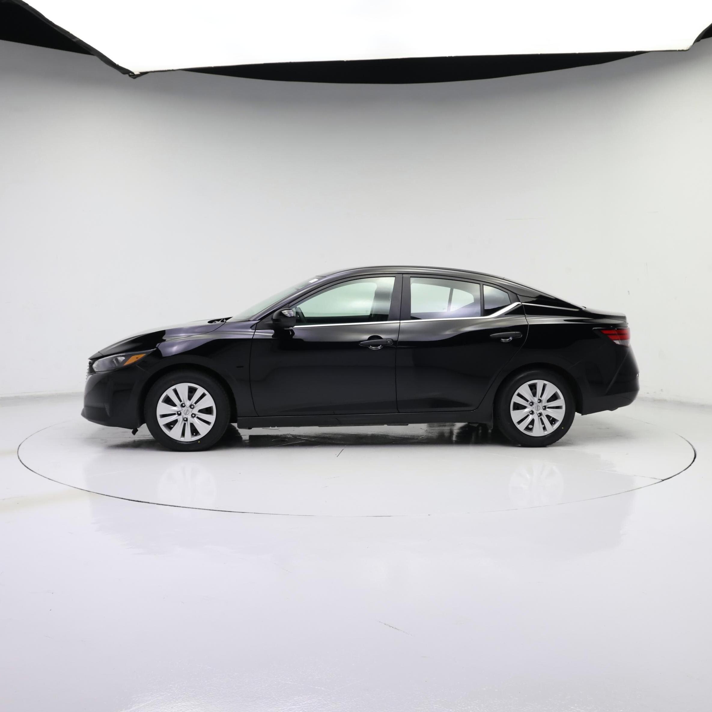 Thumbnail: 2025 Nissan Sentra - 3