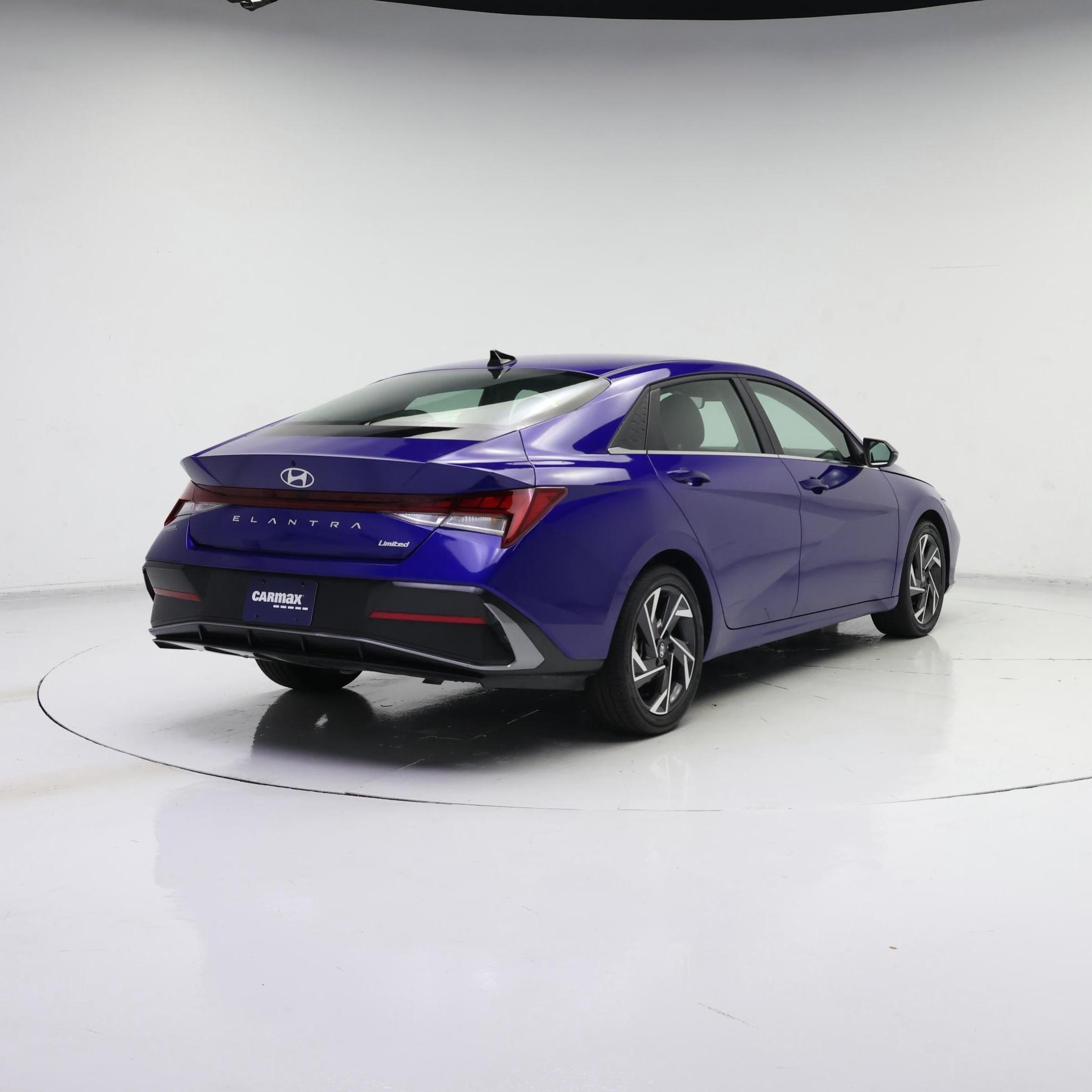 Thumbnail: 2025 Hyundai Elantra - 8