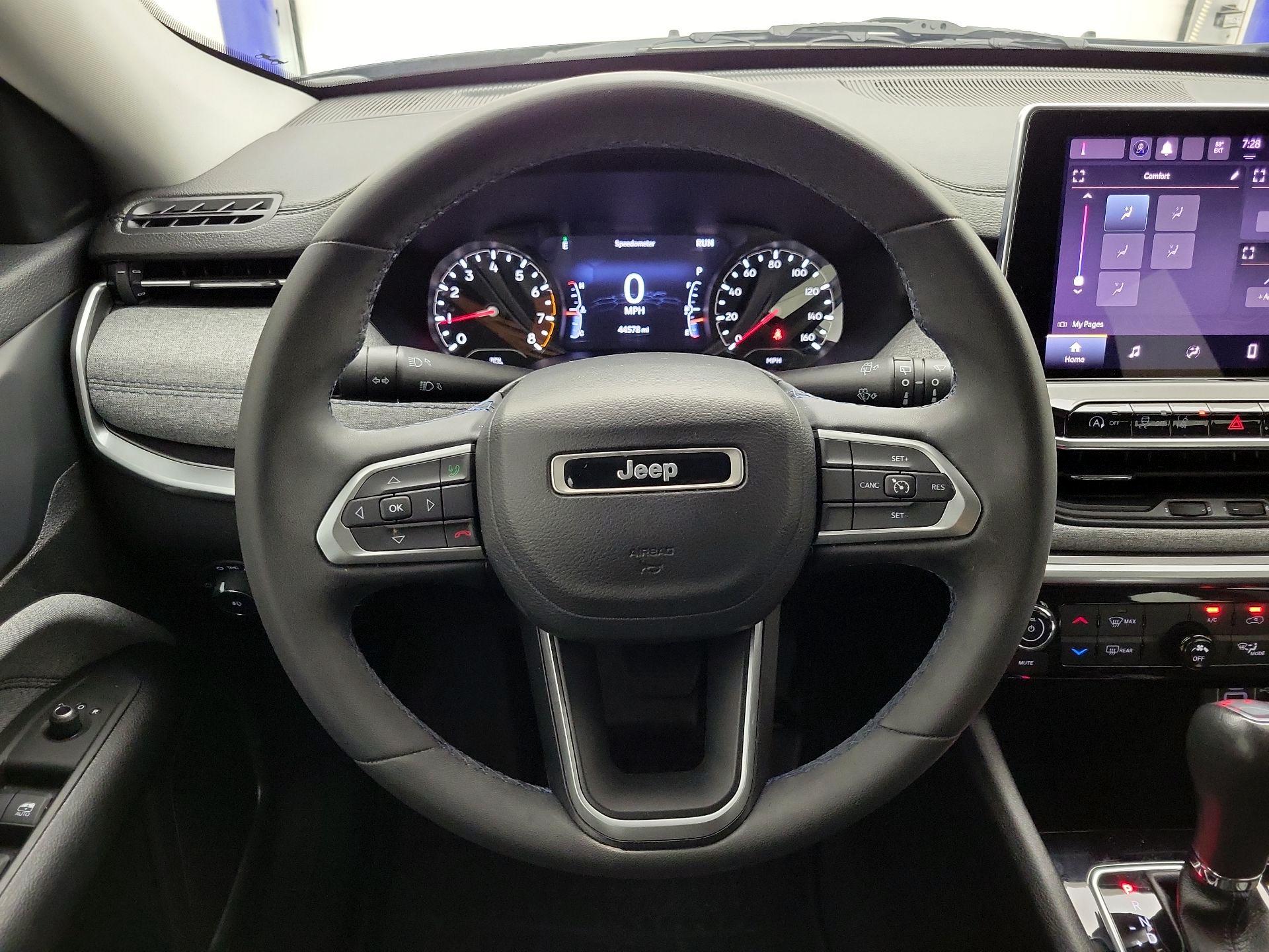 Thumbnail: 2022 Jeep Compass - 10