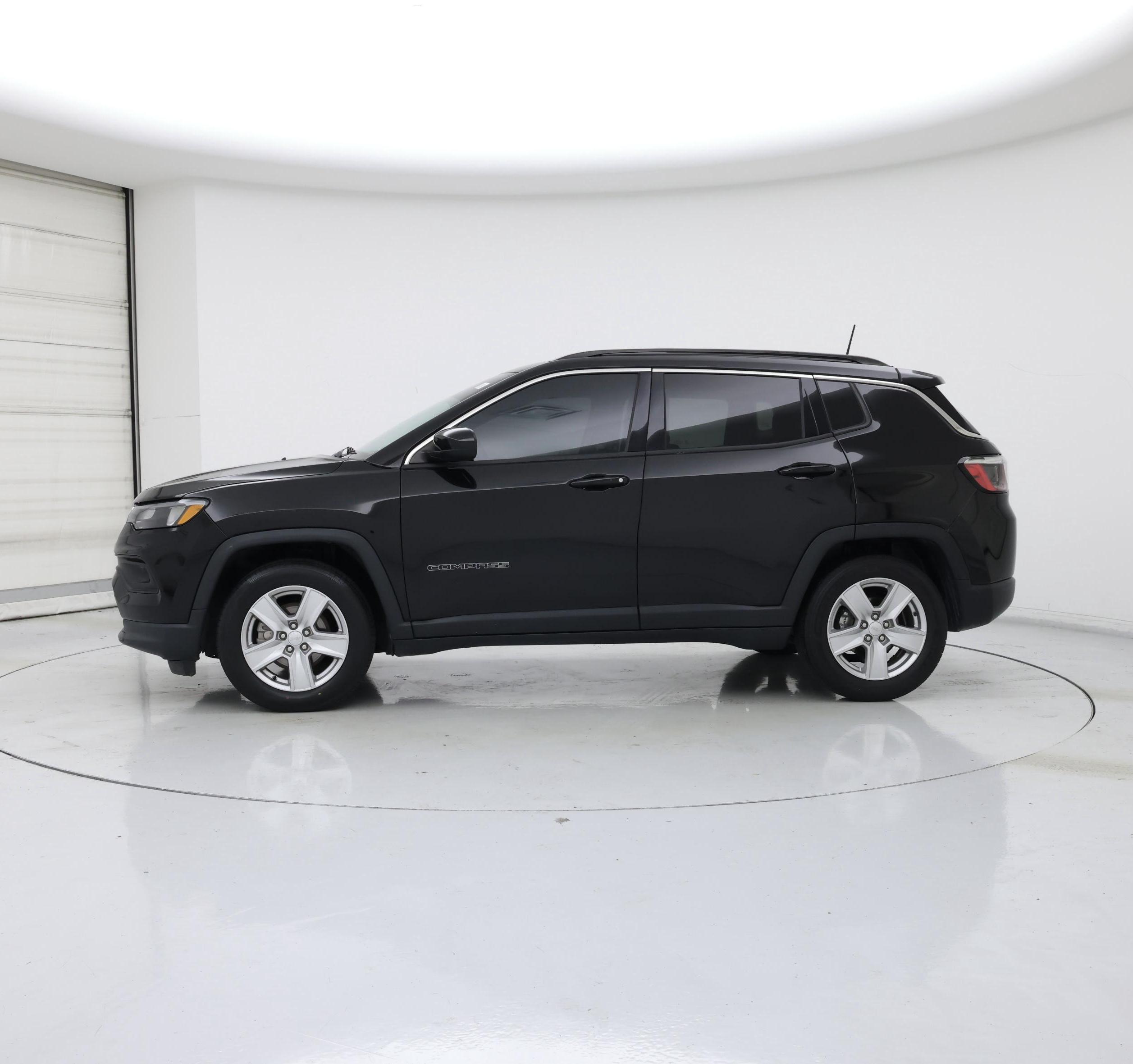 Thumbnail: 2022 Jeep Compass - 3