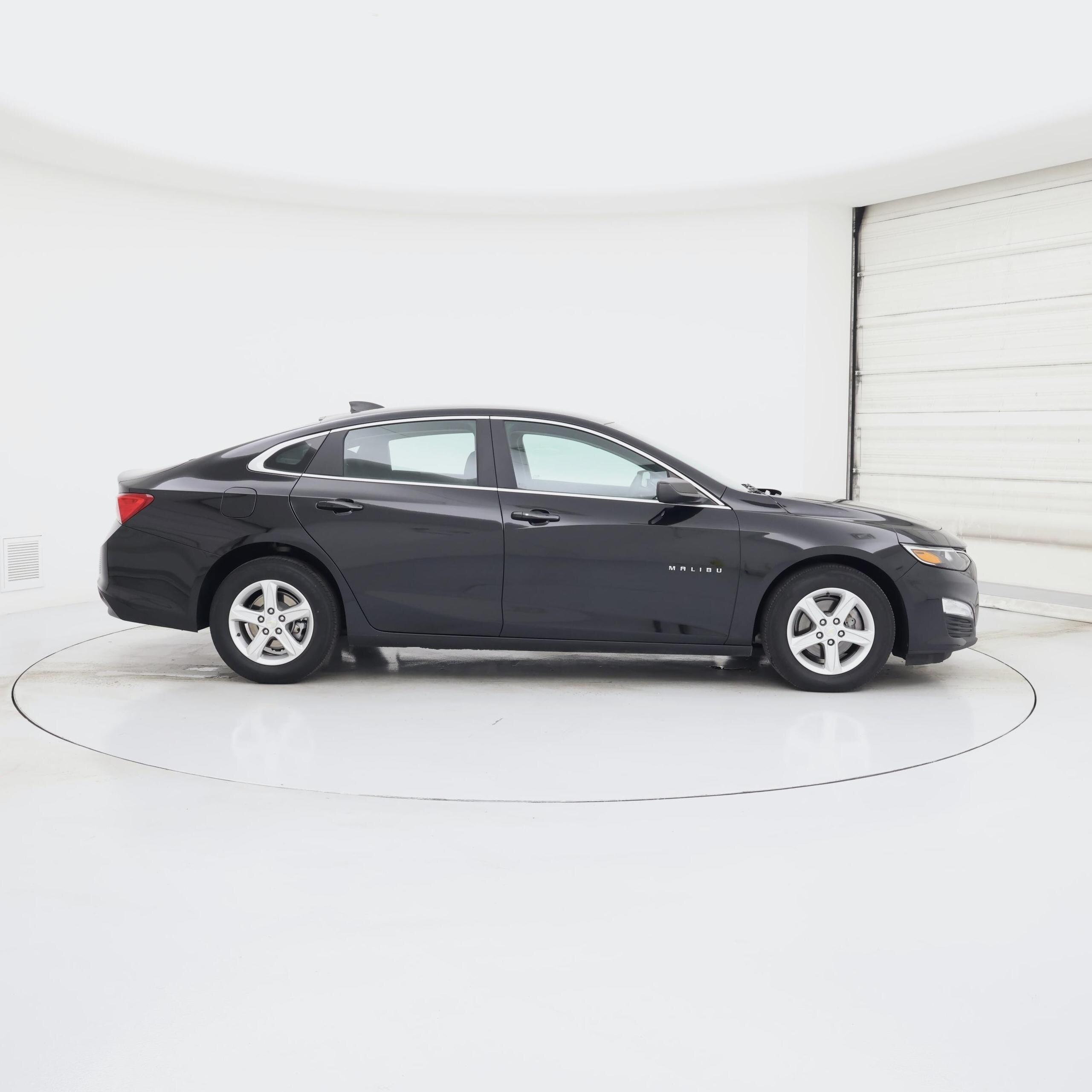 Thumbnail: 2023 Chevrolet Malibu - 7