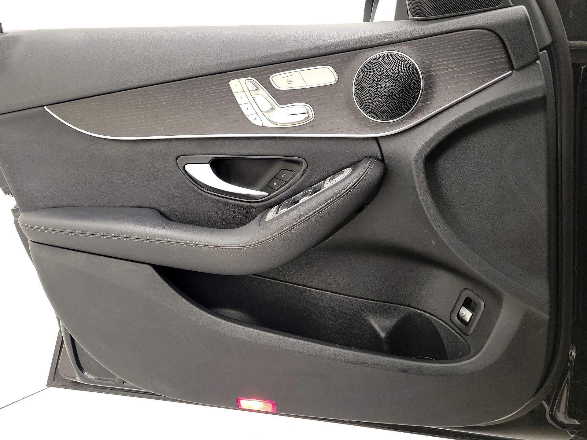 Thumbnail: 2021 Mercedes-Benz C-Class - 12