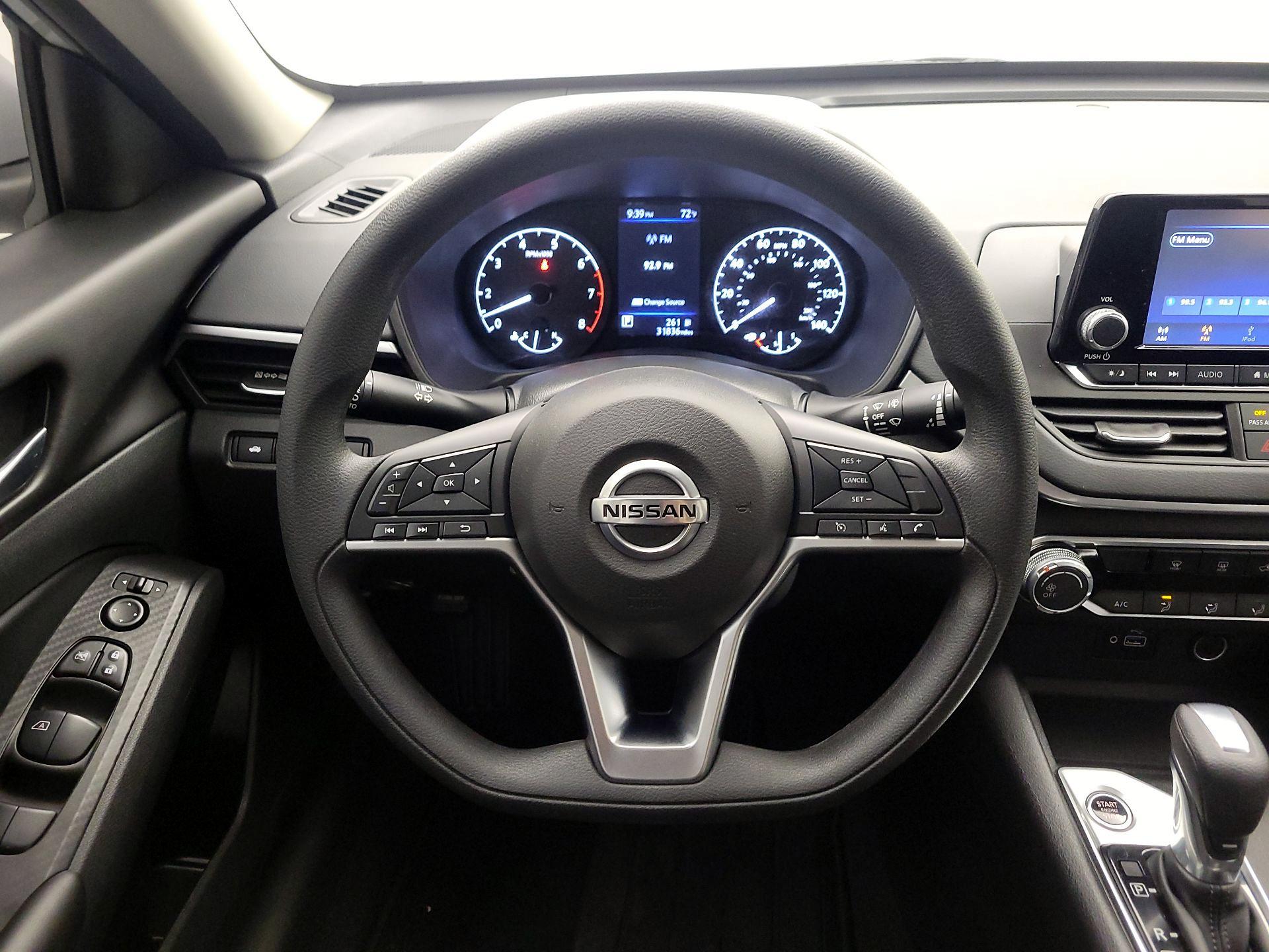 Thumbnail: 2021 Nissan Altima - 10