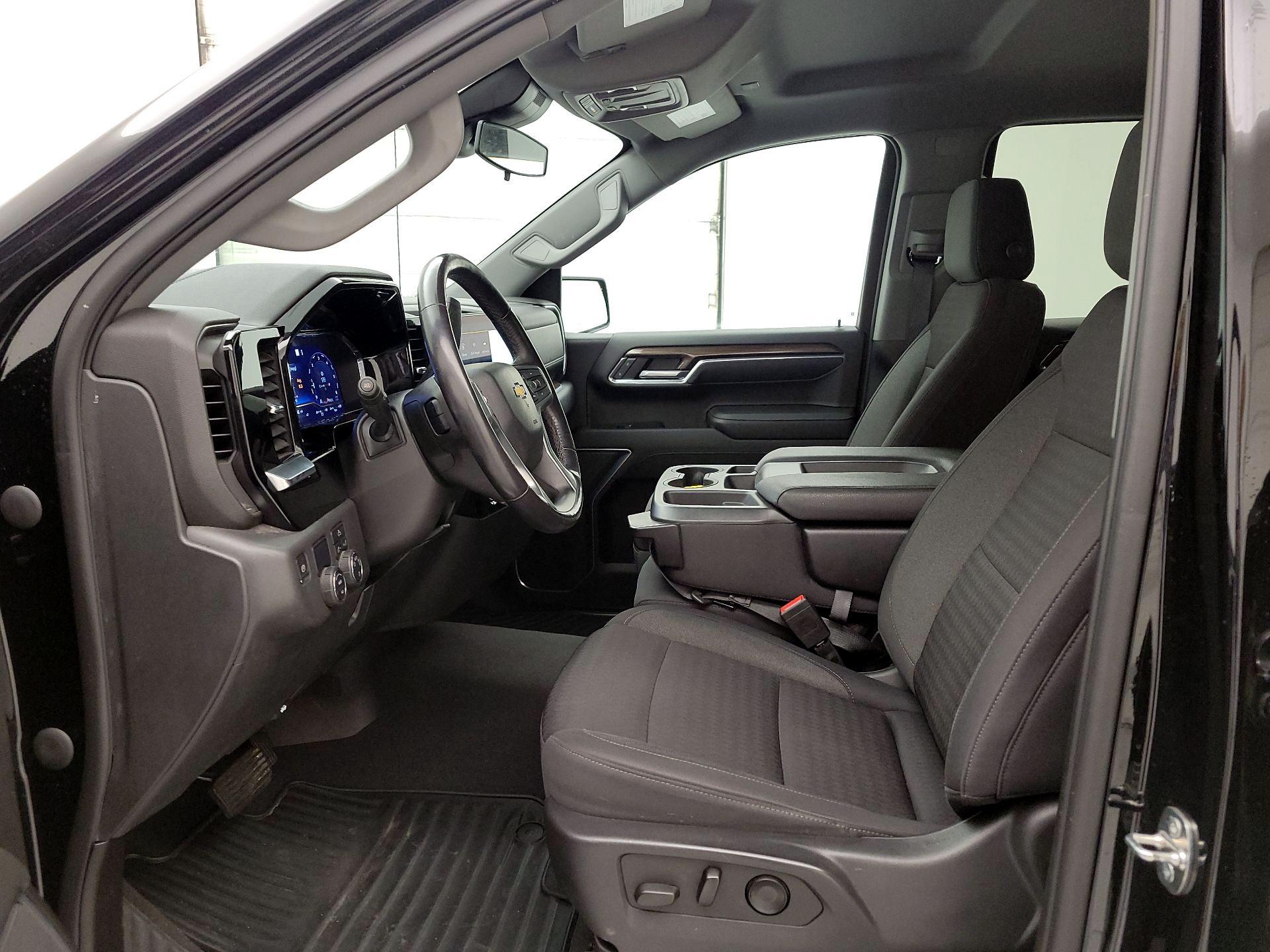 Thumbnail: 2022 Chevrolet Silverado 1500 - 11