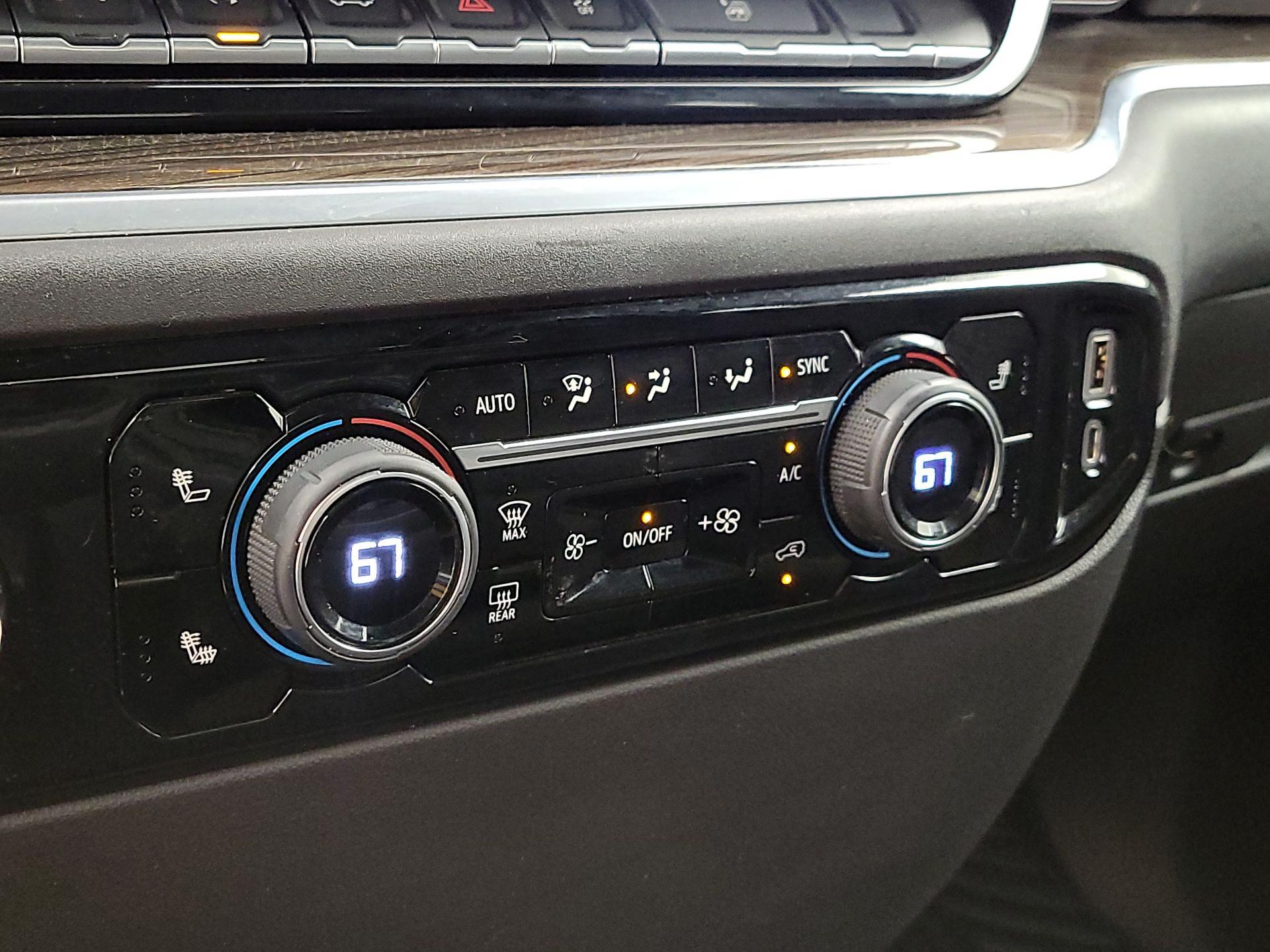 Thumbnail: 2022 Chevrolet Silverado 1500 - 16