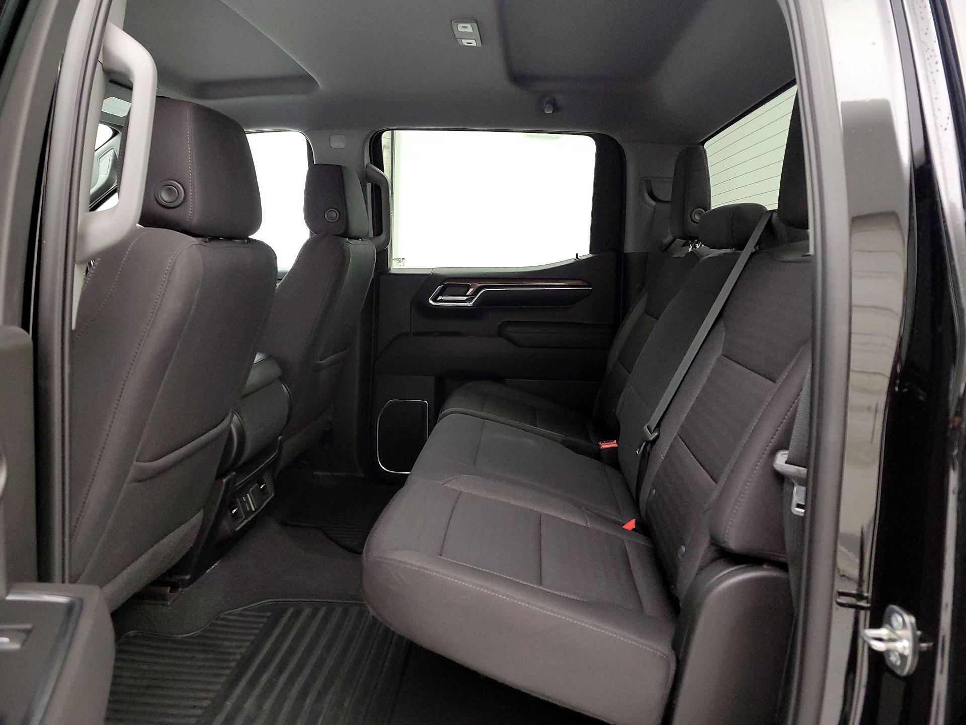 Thumbnail: 2022 Chevrolet Silverado 1500 - 19