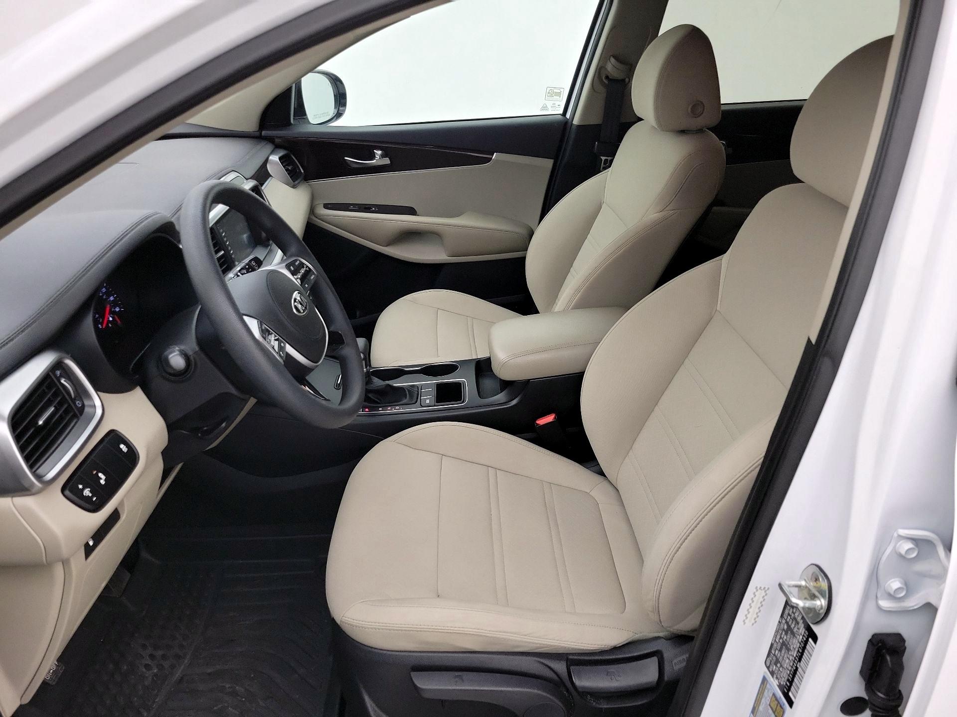Thumbnail: 2020 Kia Sorento - 11