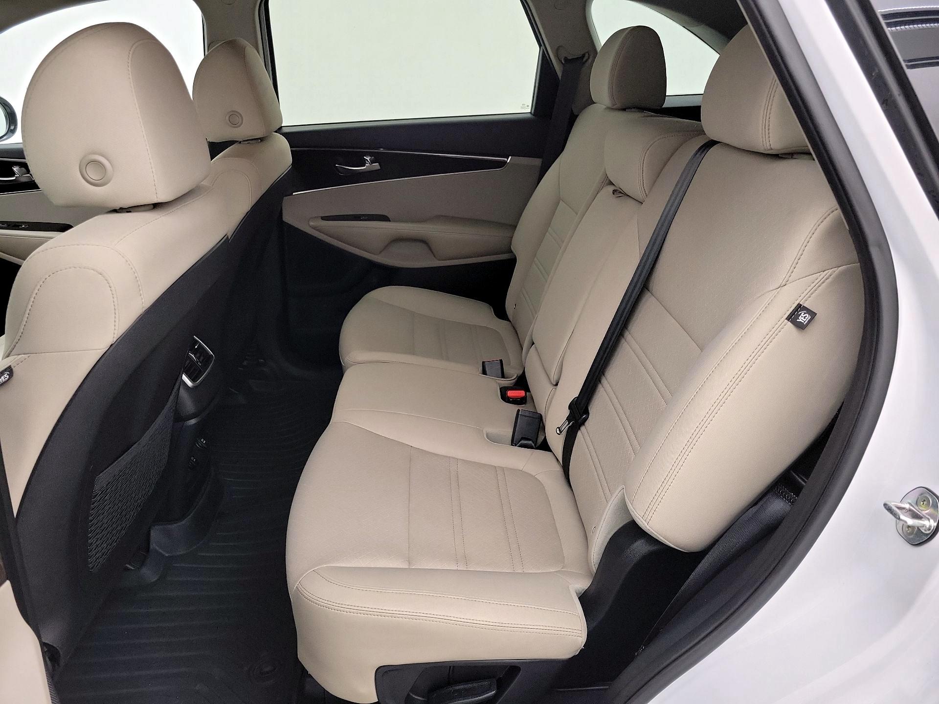 Thumbnail: 2020 Kia Sorento - 19