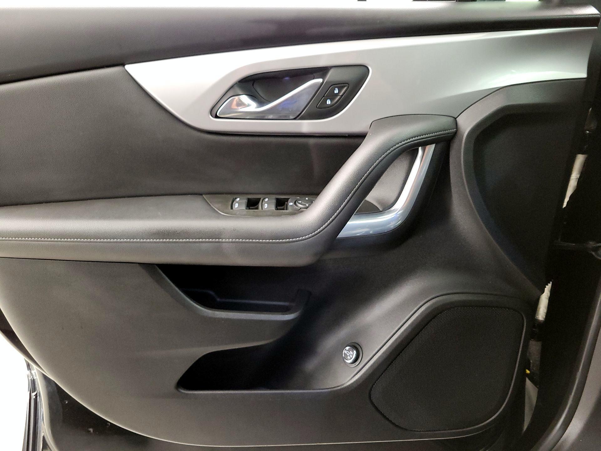 Thumbnail: 2021 Chevrolet Blazer - 12