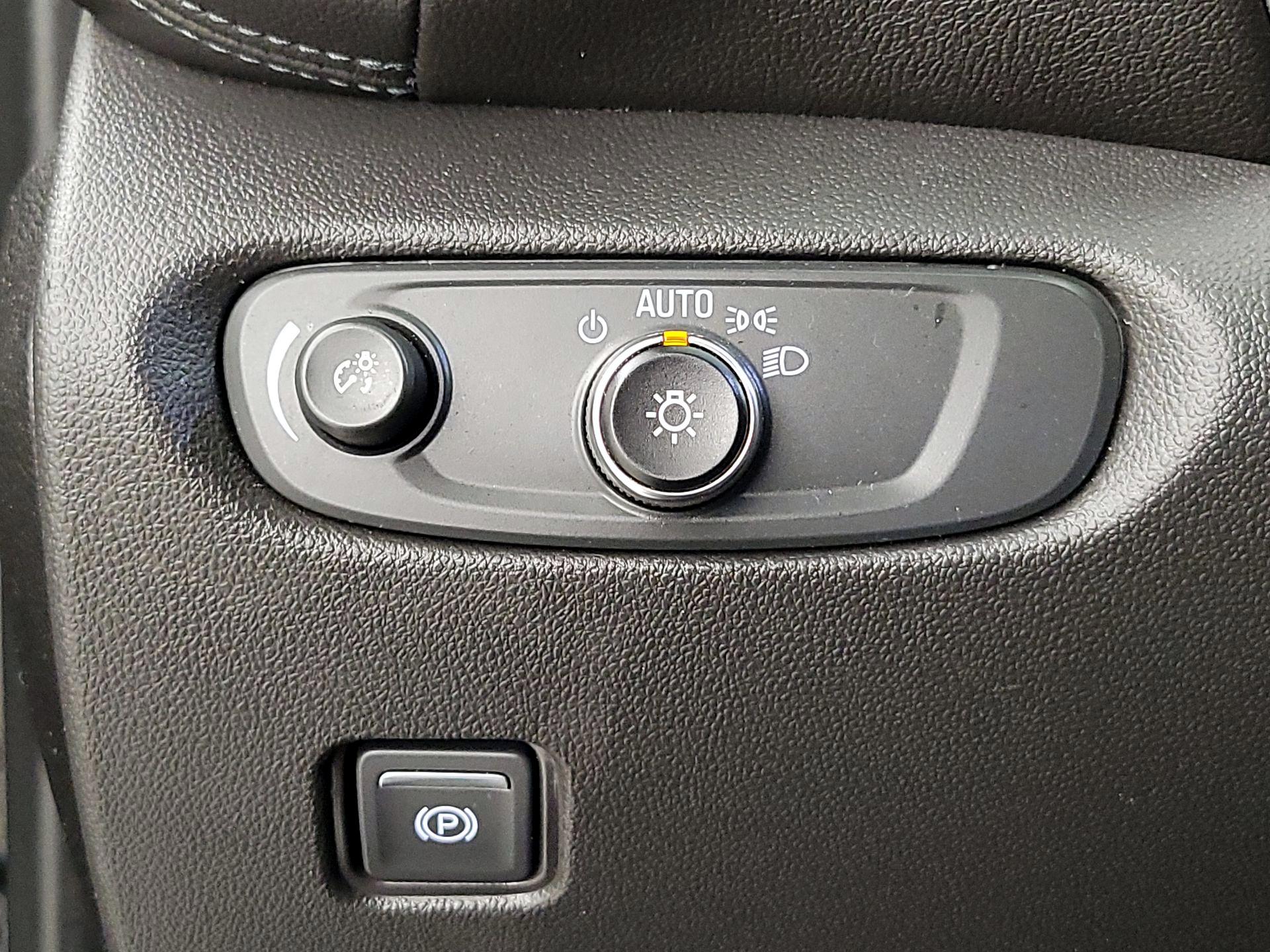 Thumbnail: 2021 Chevrolet Blazer - 13