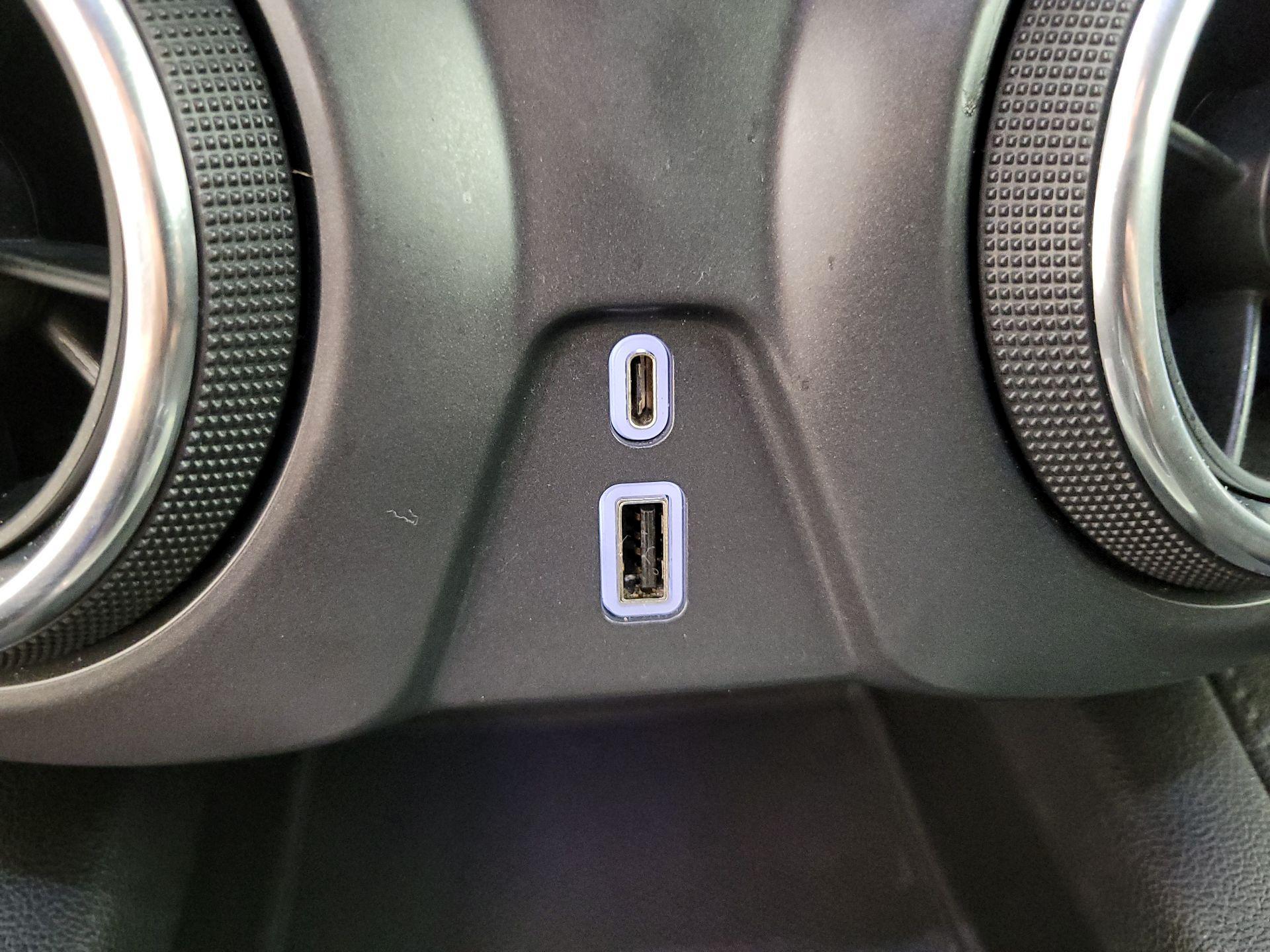 Thumbnail: 2021 Chevrolet Blazer - 18