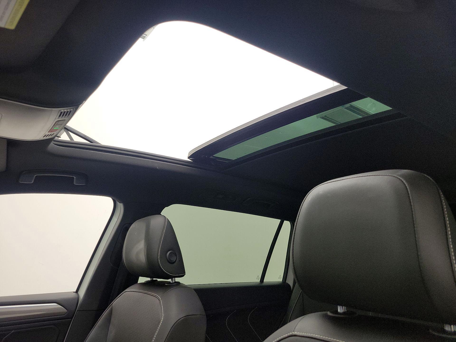 Thumbnail: 2023 Volkswagen Tiguan - 19