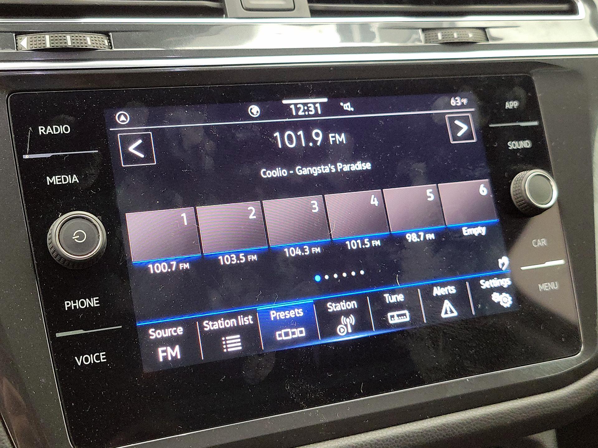 Thumbnail: 2023 Volkswagen Tiguan - 15