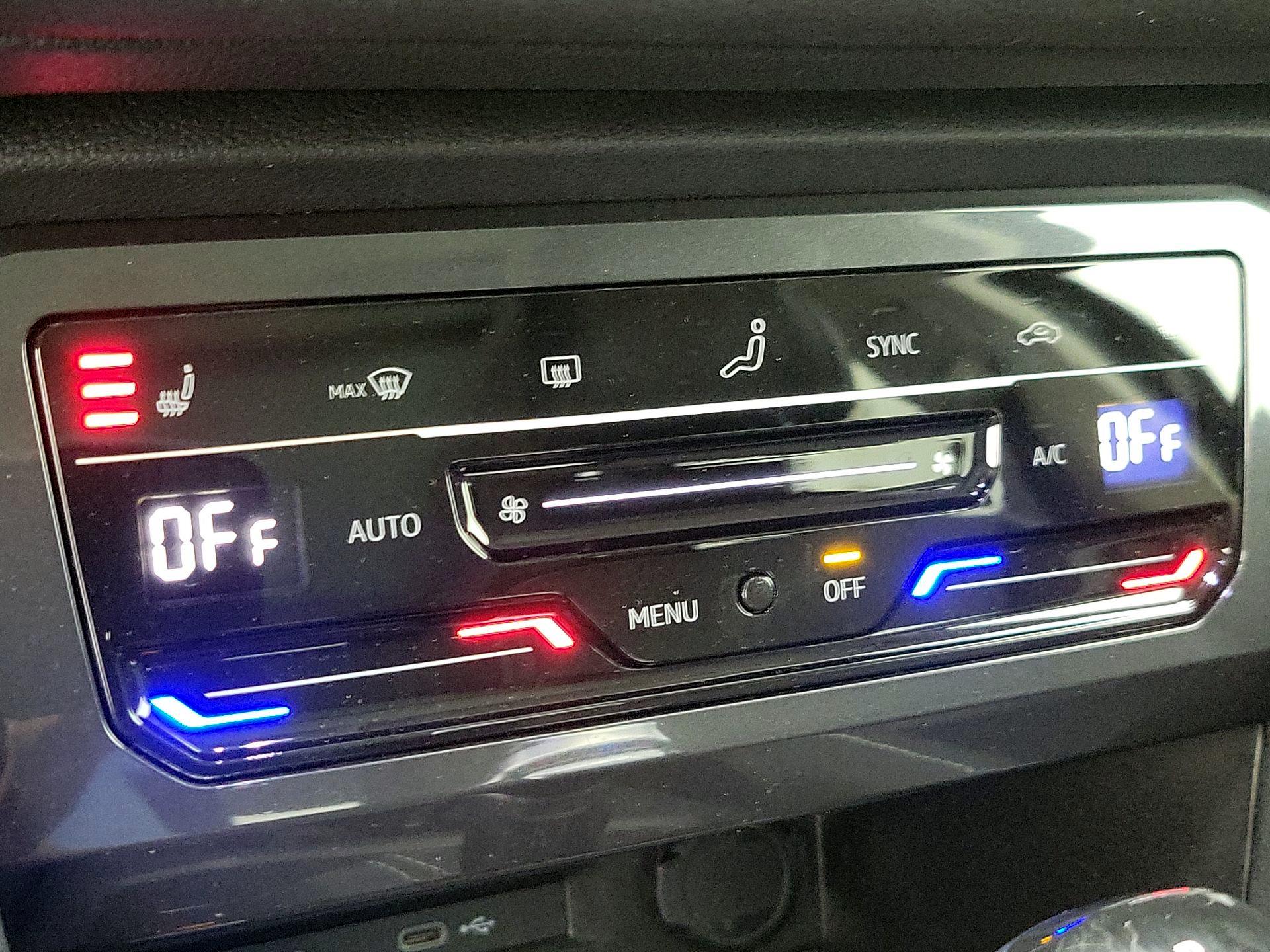 Thumbnail: 2023 Volkswagen Tiguan - 16