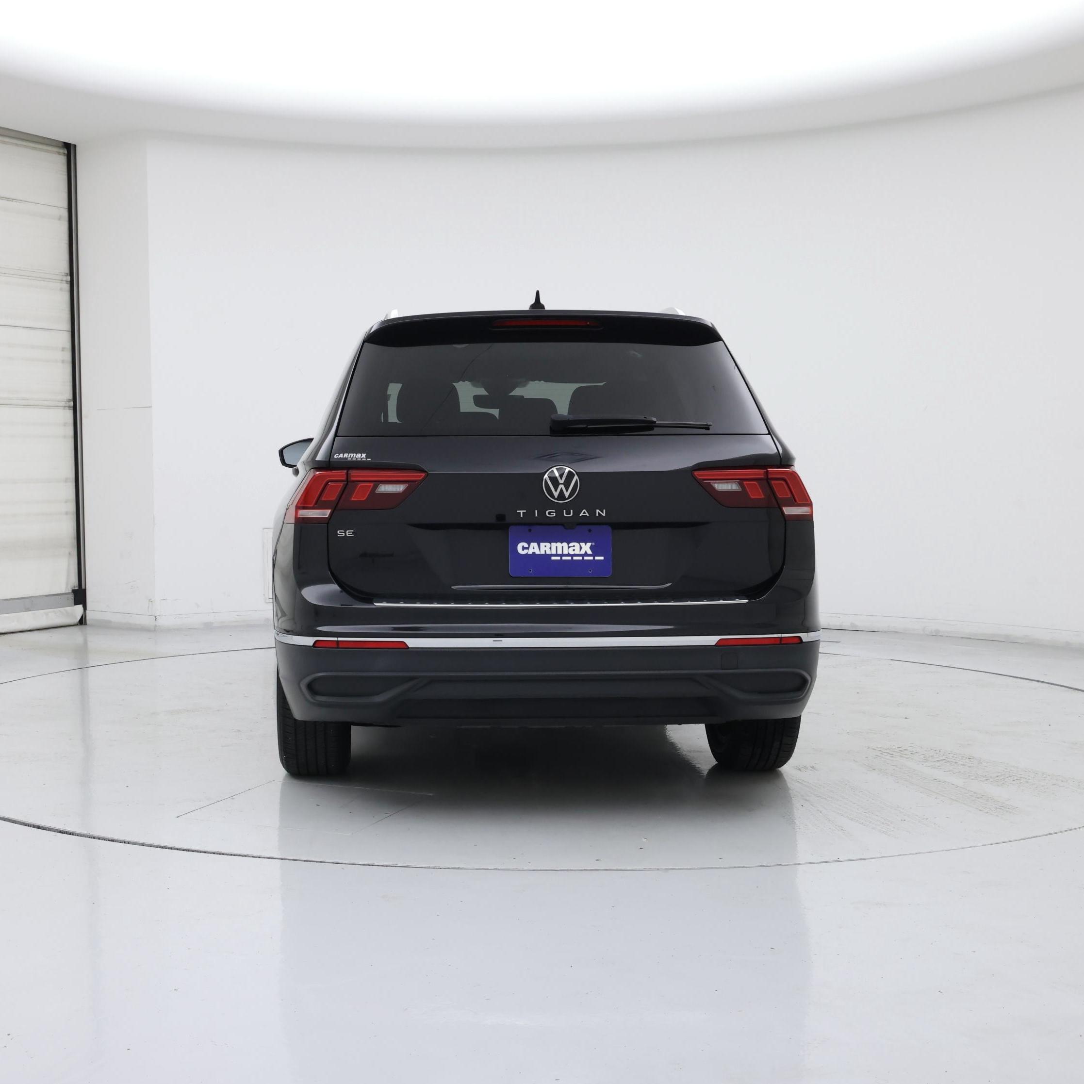 Thumbnail: 2023 Volkswagen Tiguan - 6