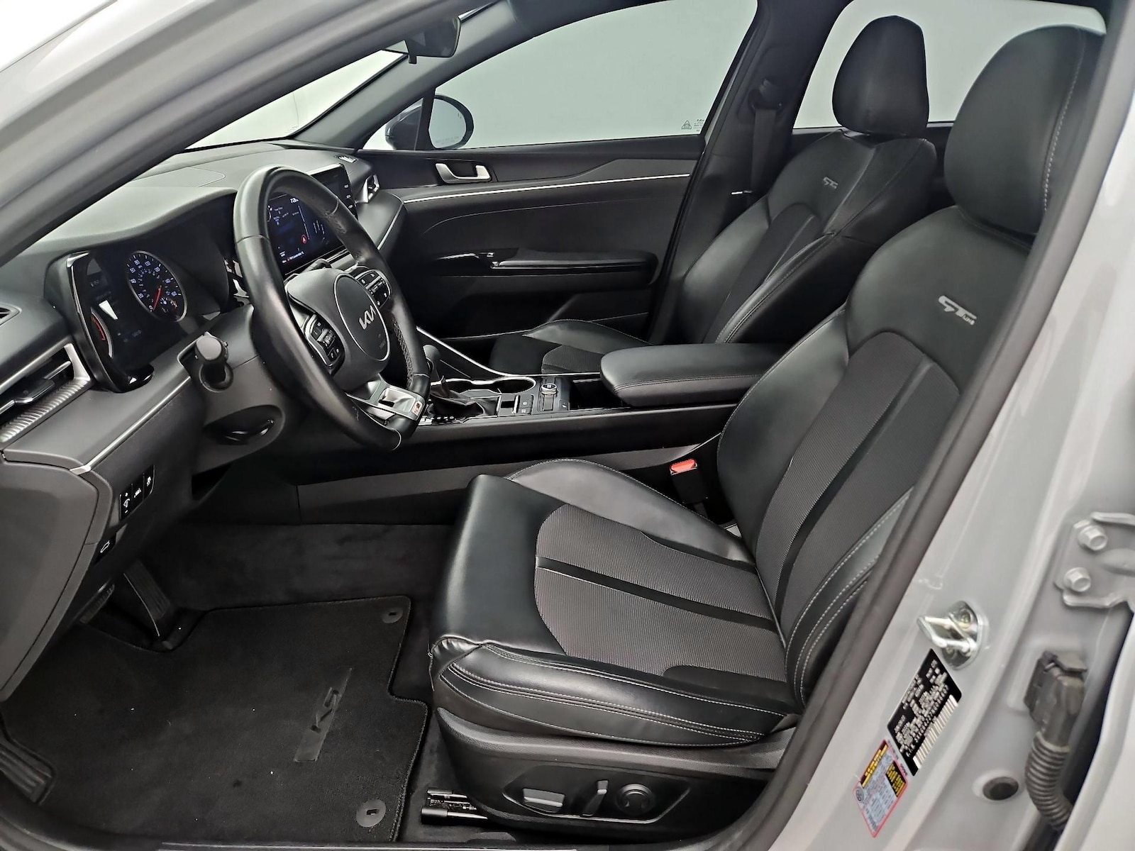 2022 Kia K5 GT-Line - Photo 12