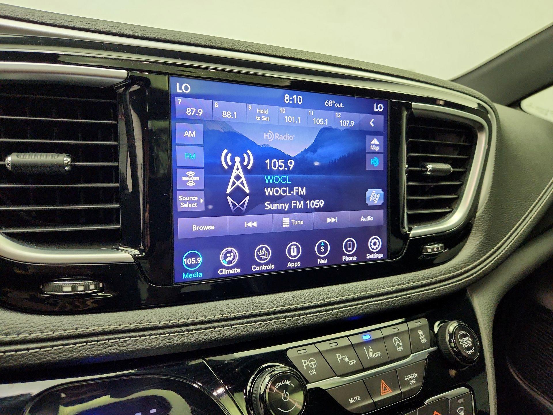 Thumbnail: 2019 Chrysler Pacifica - 16