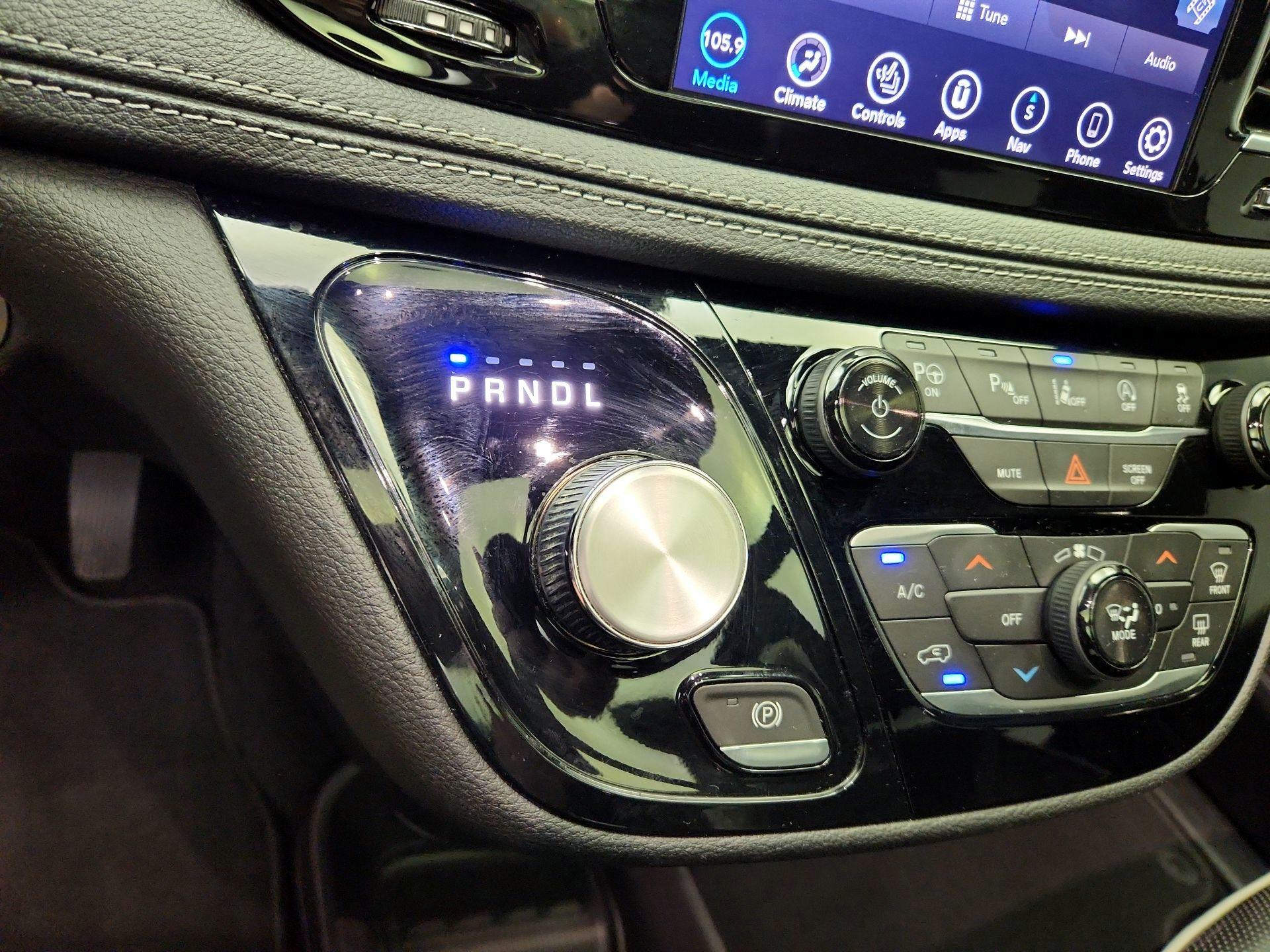 Thumbnail: 2019 Chrysler Pacifica - 18