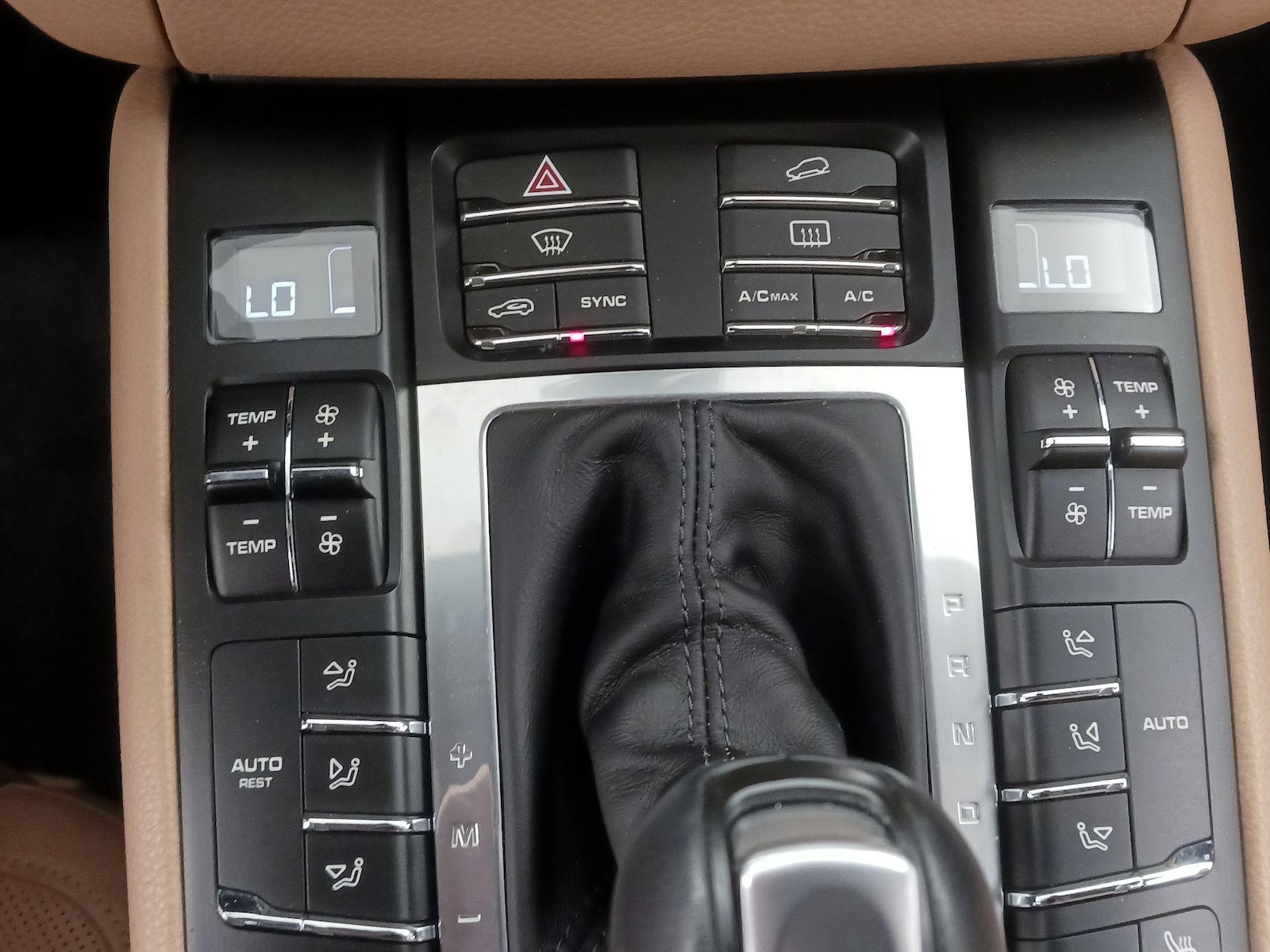 2018 Porsche Macan S - Photo 18