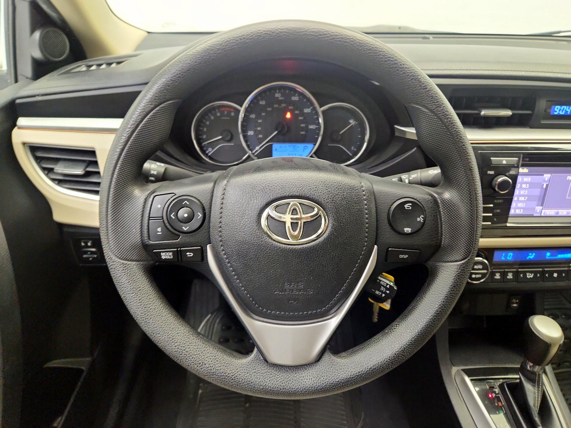 Thumbnail: 2014 Toyota Corolla - 10