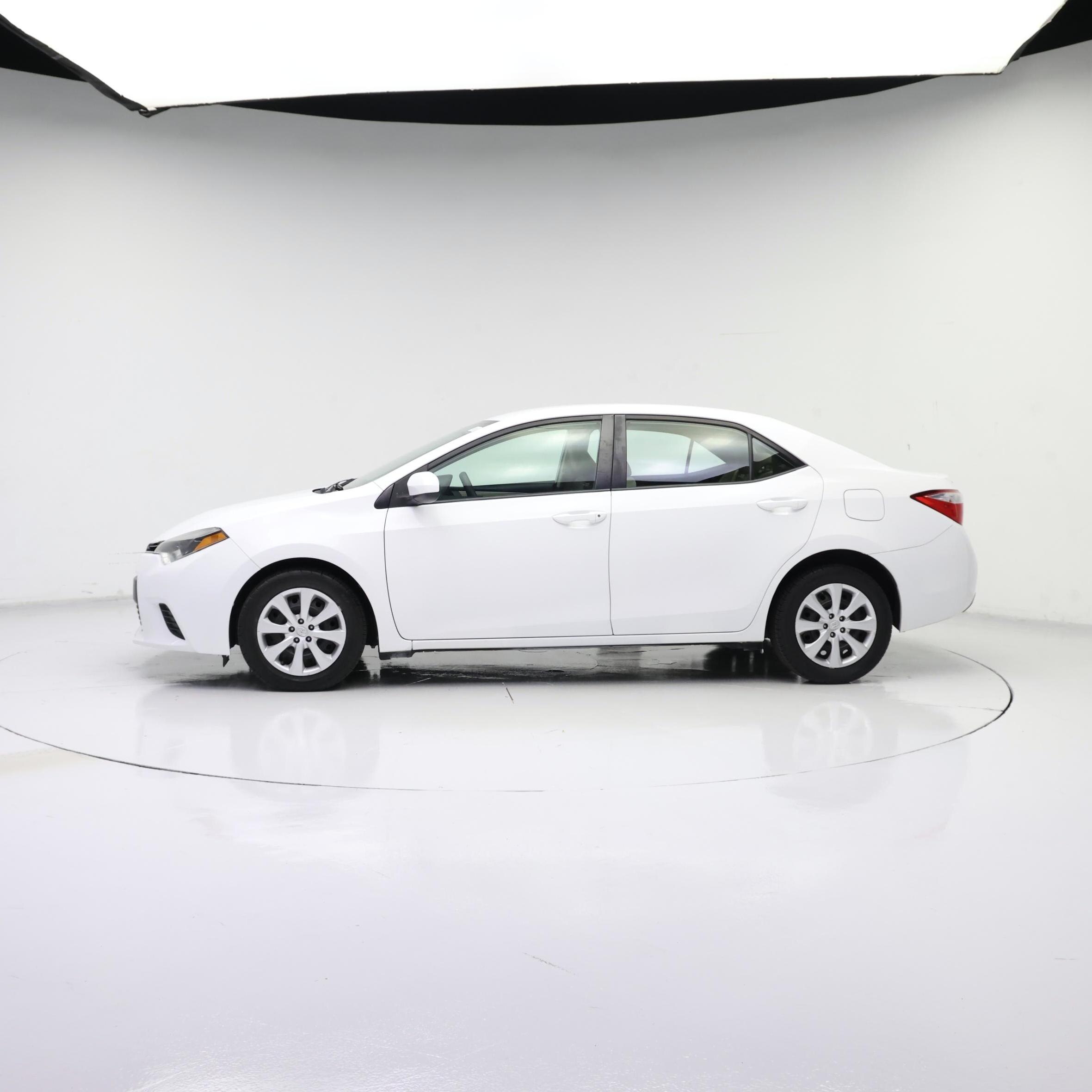 Thumbnail: 2014 Toyota Corolla - 3