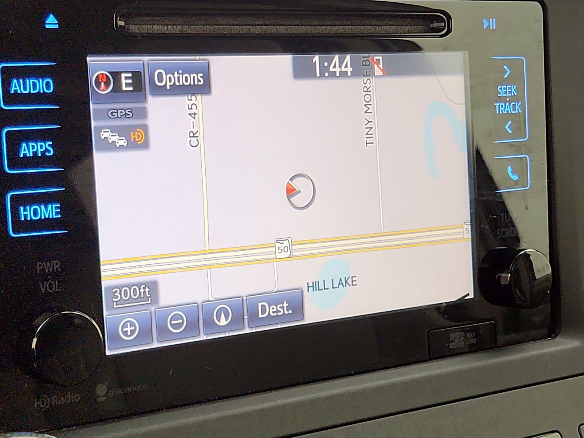 Thumbnail: 2015 Toyota Sienna - 14