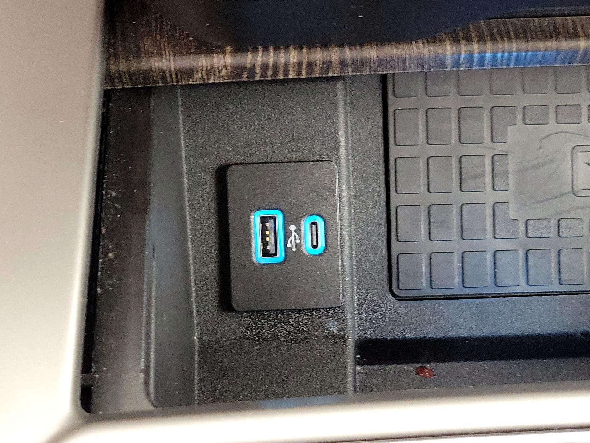 Thumbnail: 2021 Ford F-250 - 19