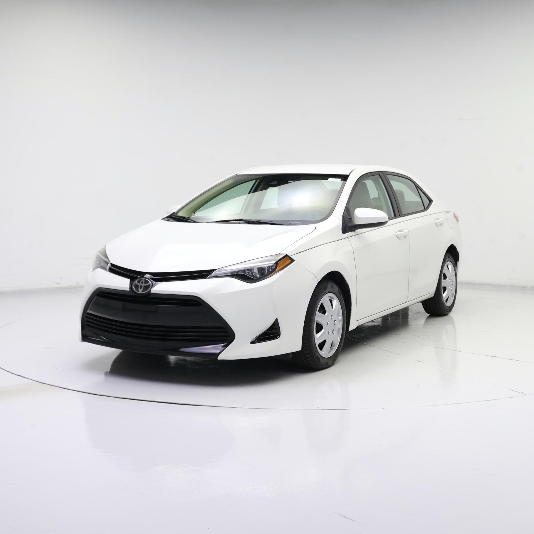 Thumbnail: 2018 Toyota Corolla - 4