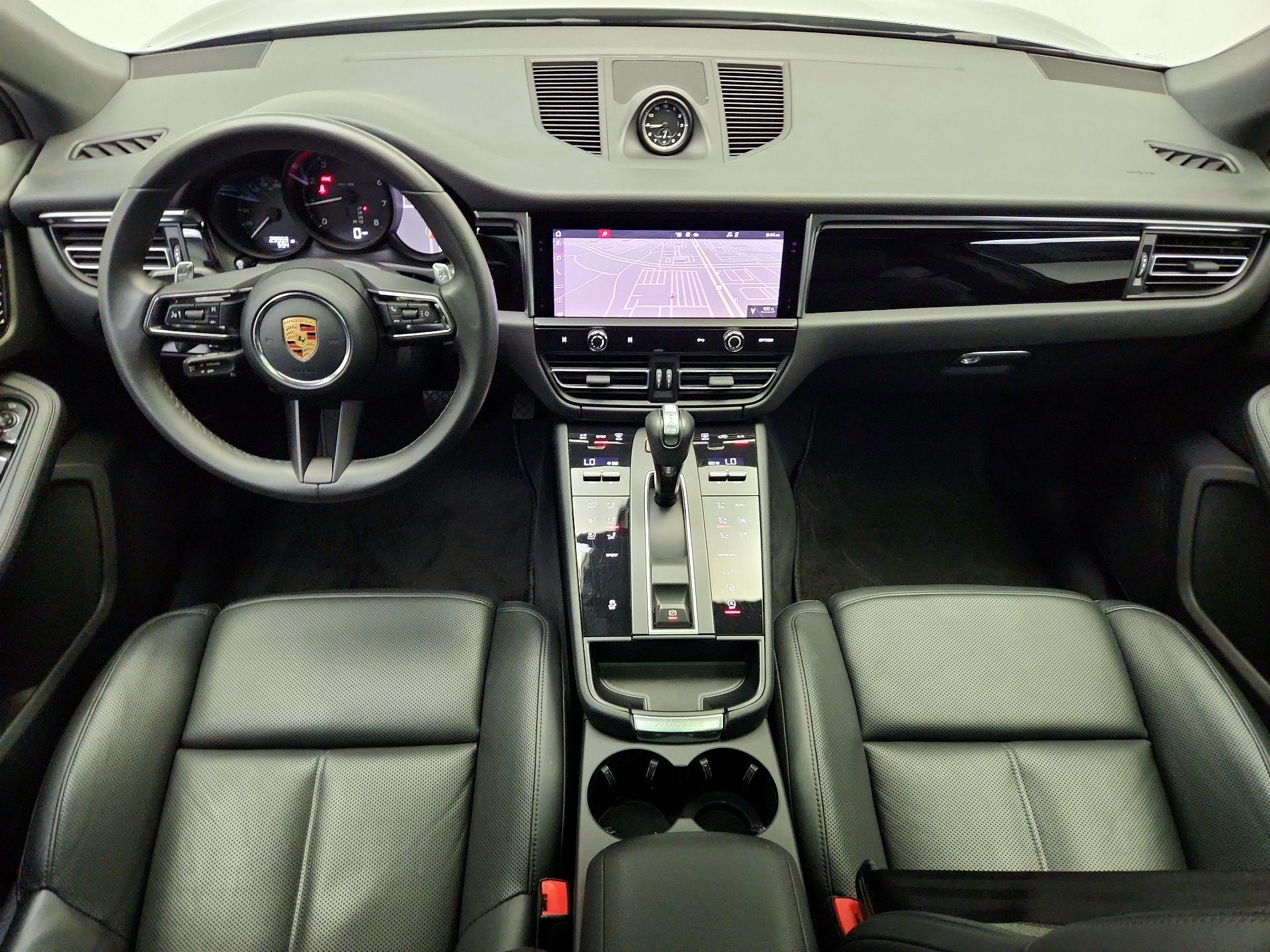 Thumbnail: 2022 Porsche Macan - 9