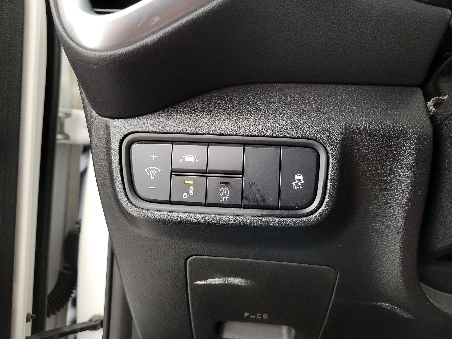 Thumbnail: 2020 Kia Soul - 13