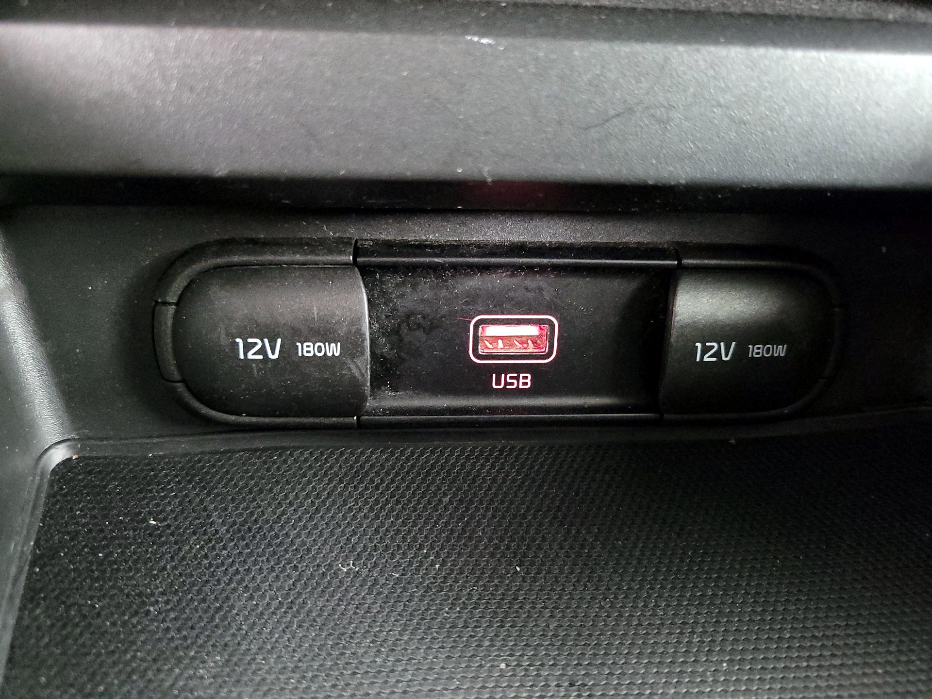 Thumbnail: 2020 Kia Soul - 18