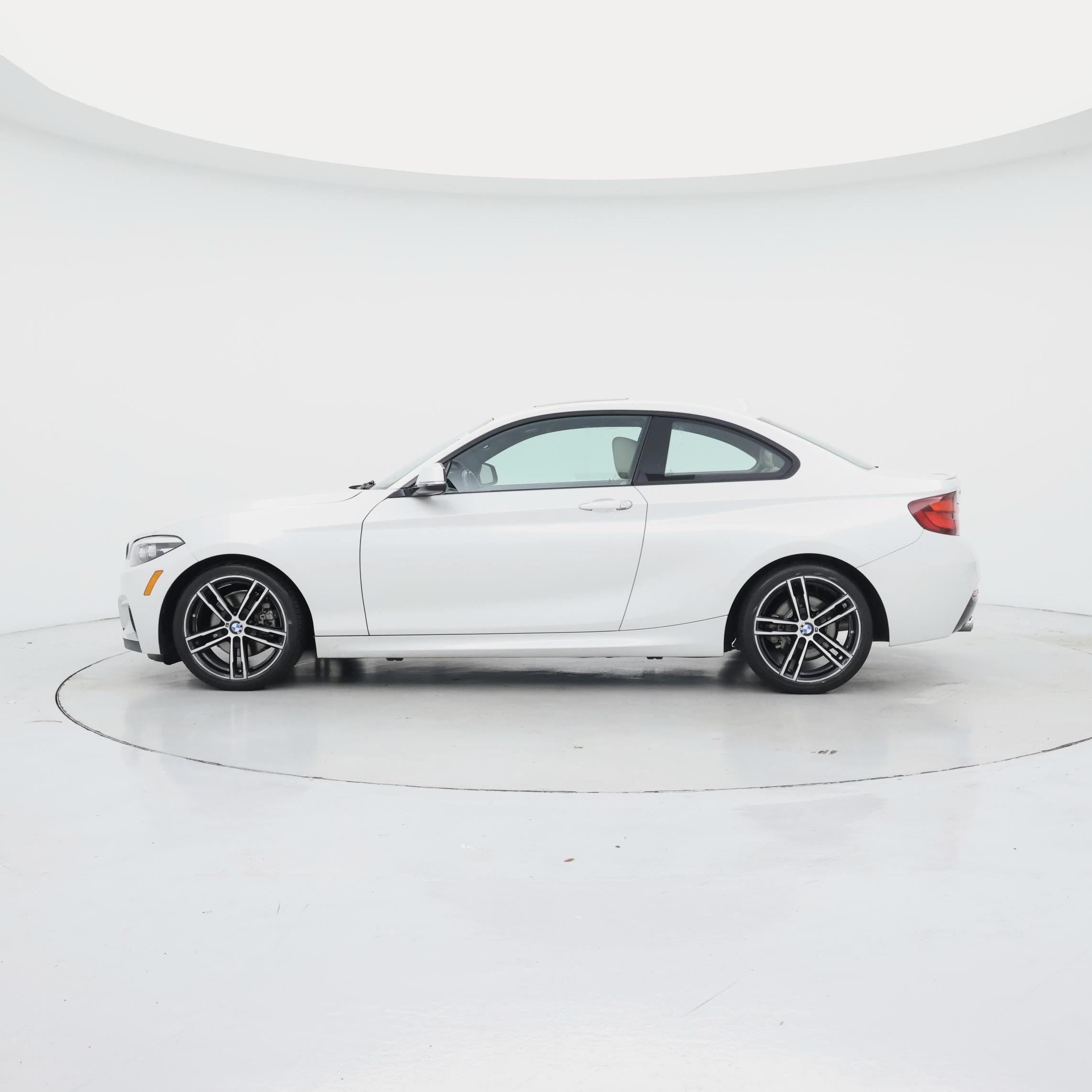 Thumbnail: 2020 BMW 2 Series - 3