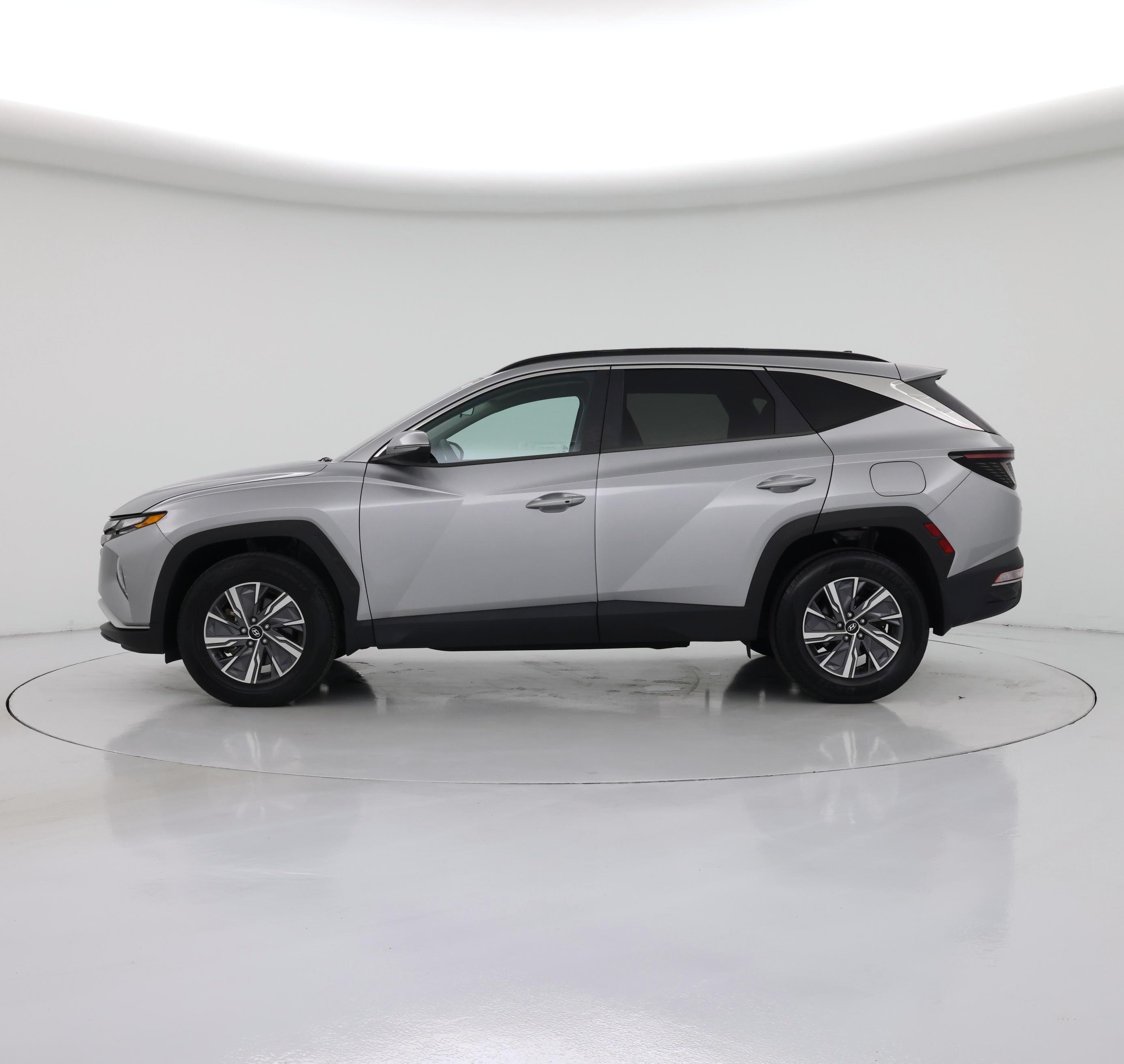 Thumbnail: 2022 Hyundai Tucson - 3