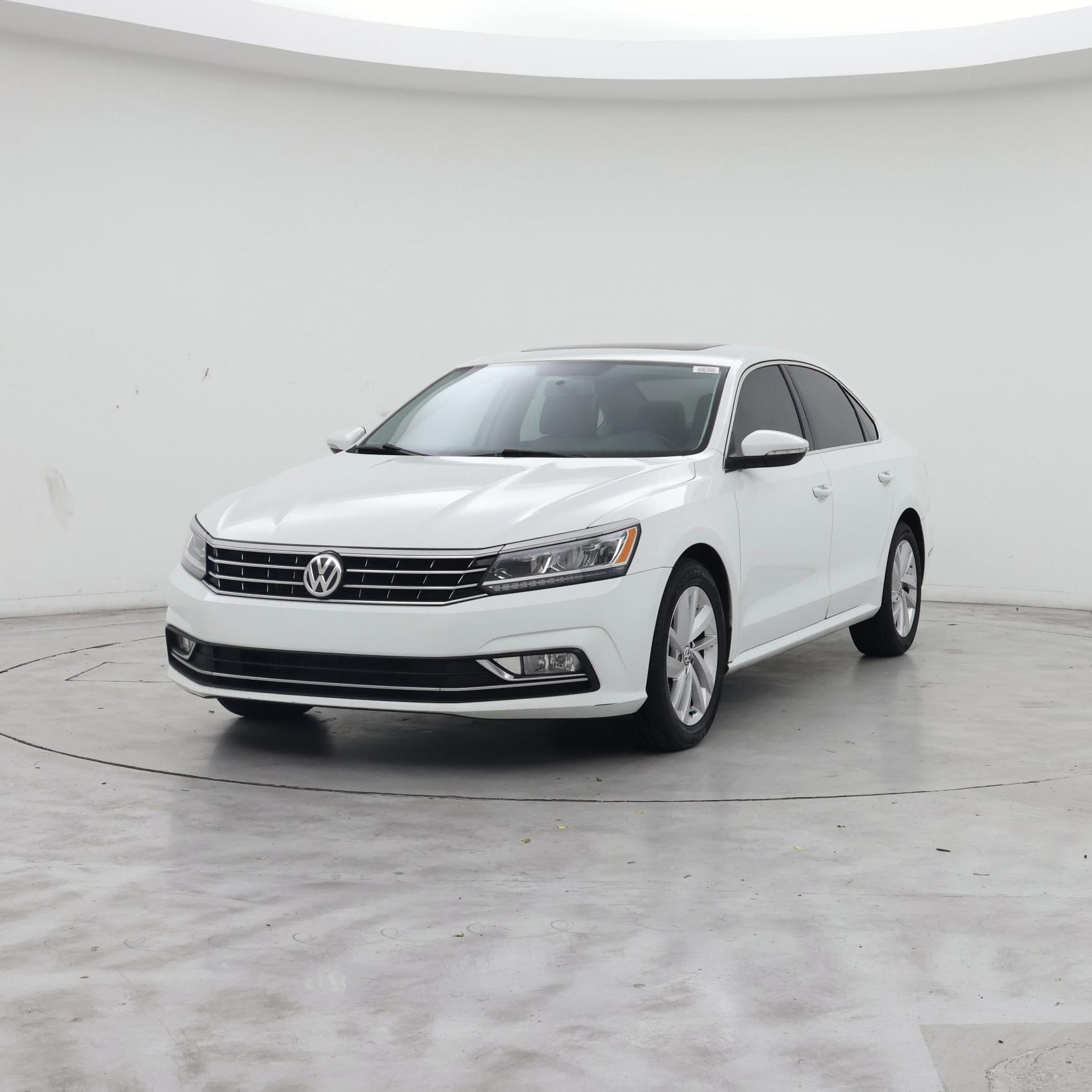Thumbnail: 2018 Volkswagen Passat - 4